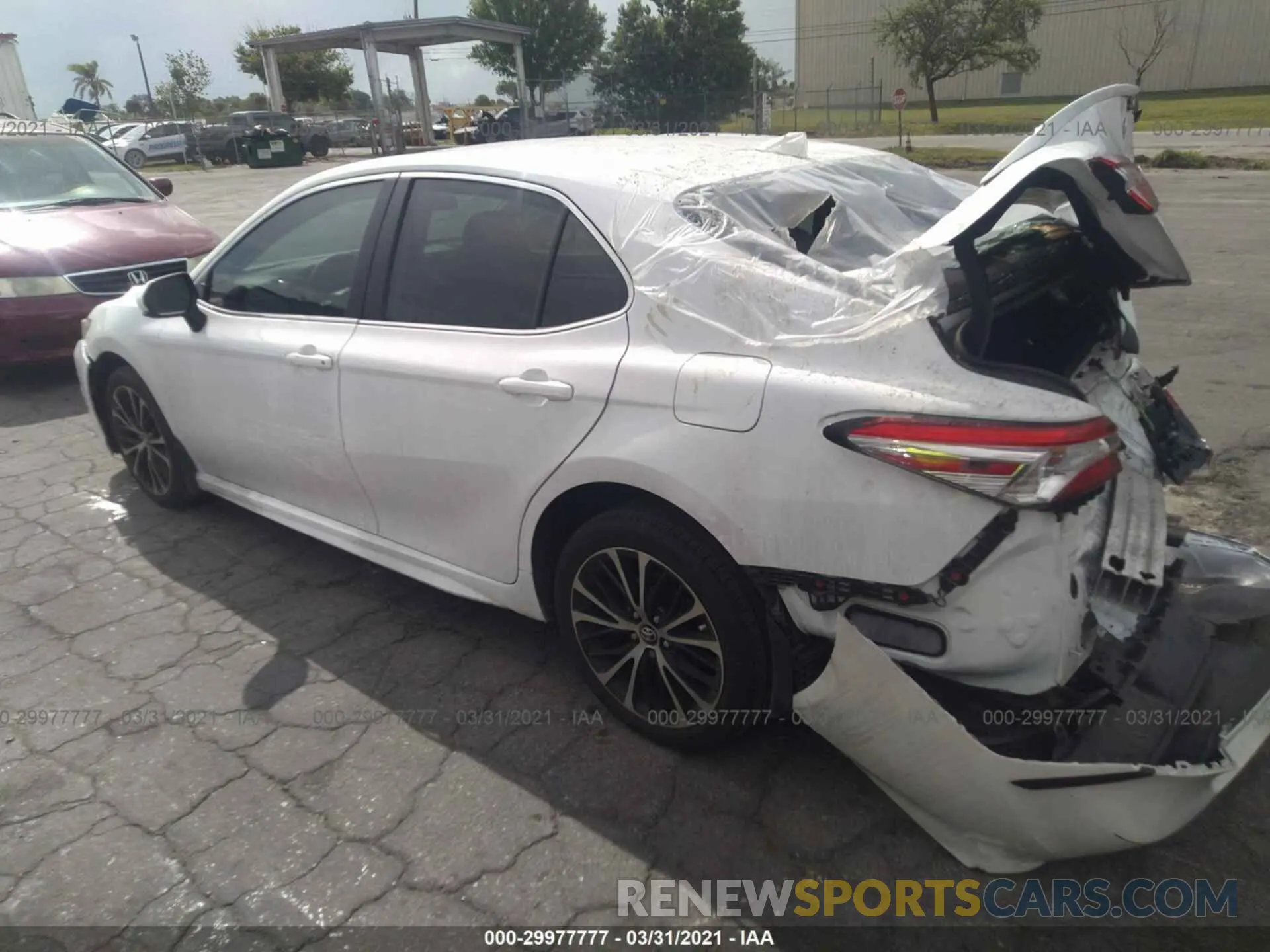 3 Photograph of a damaged car 4T1G11AK8LU888605 TOYOTA CAMRY 2020