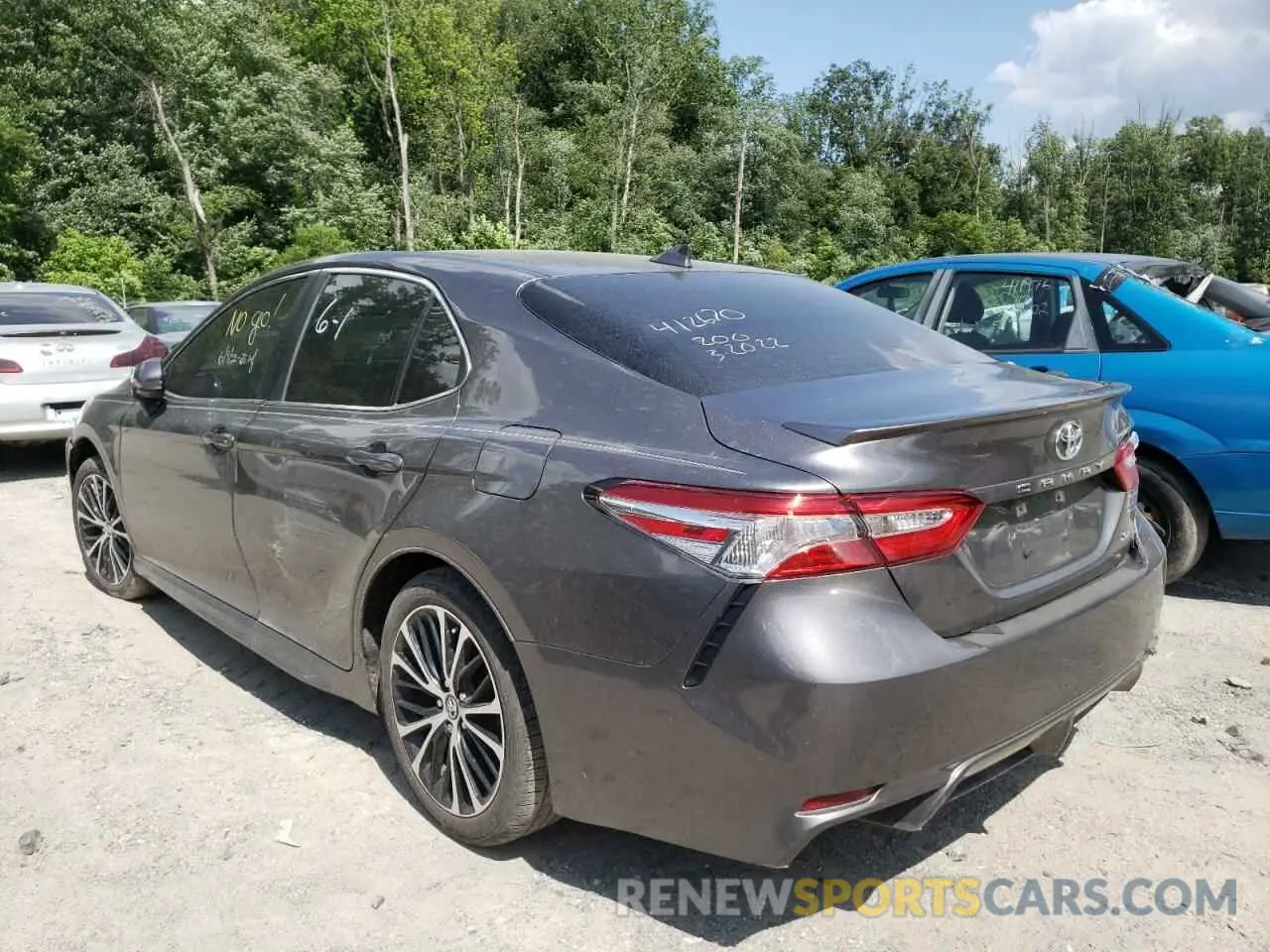 3 Фотография поврежденного автомобиля 4T1G11AK8LU891732 TOYOTA CAMRY 2020
