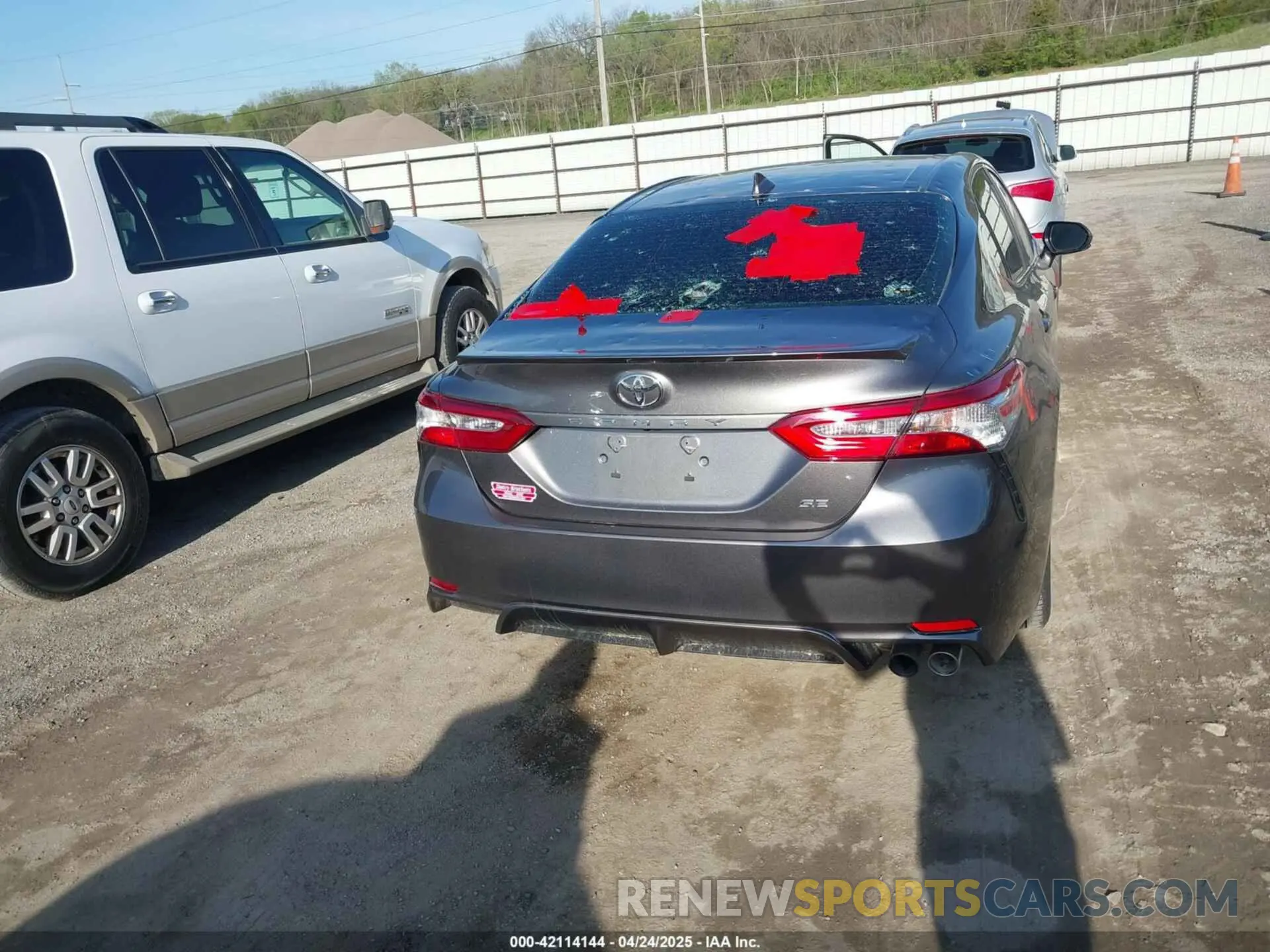 16 Фотография поврежденного автомобиля 4T1G11AK8LU892525 TOYOTA CAMRY 2020