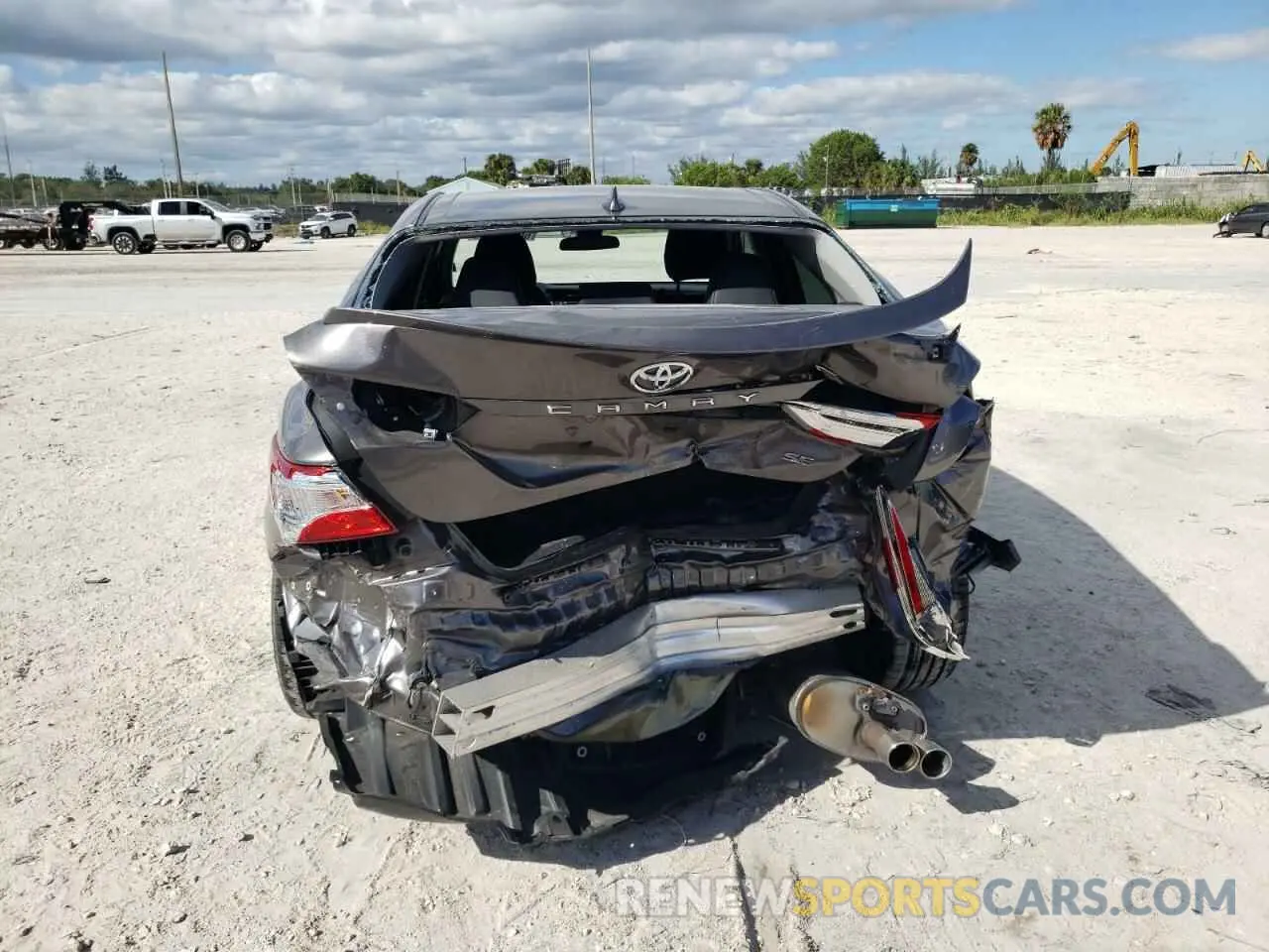 9 Фотография поврежденного автомобиля 4T1G11AK8LU899961 TOYOTA CAMRY 2020