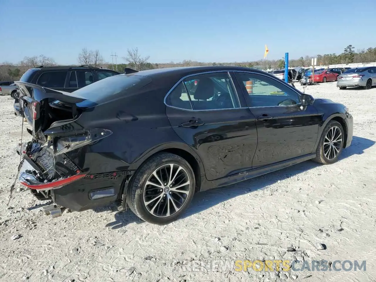 3 Фотография поврежденного автомобиля 4T1G11AK8LU913356 TOYOTA CAMRY 2020