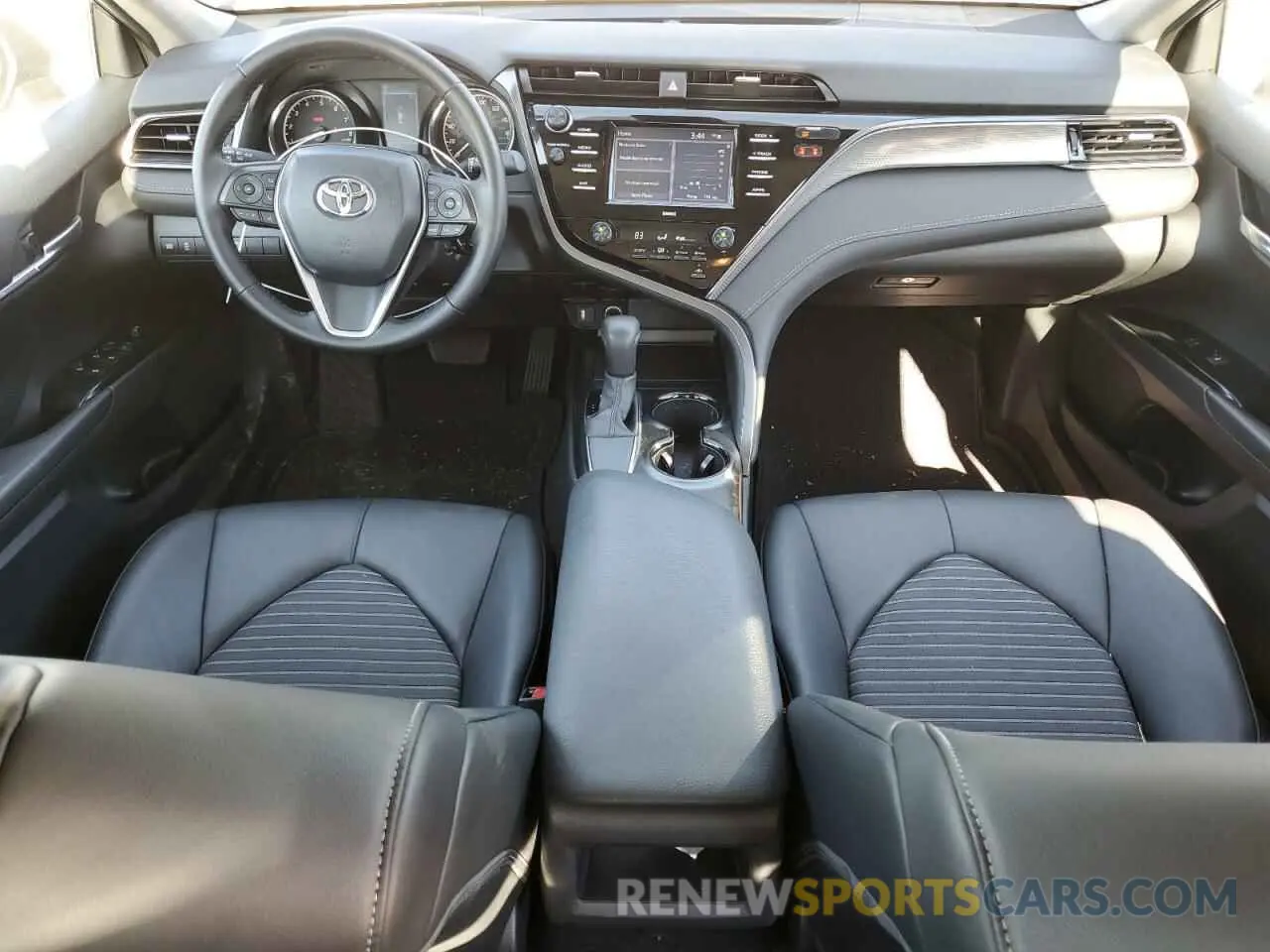 8 Фотография поврежденного автомобиля 4T1G11AK8LU913356 TOYOTA CAMRY 2020