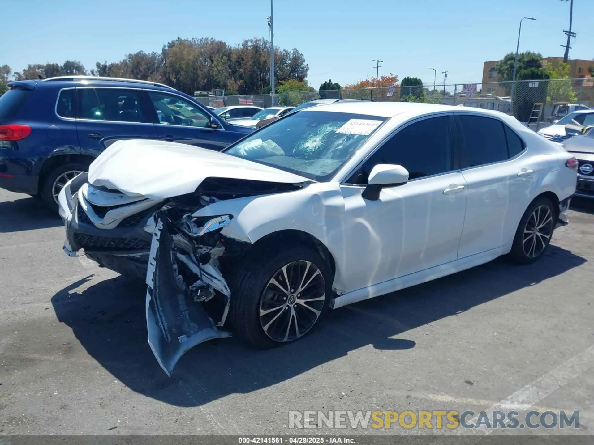 2 Фотография поврежденного автомобиля 4T1G11AK8LU913616 TOYOTA CAMRY 2020