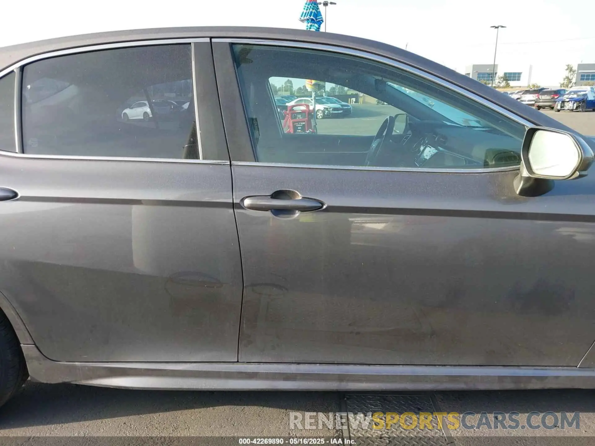 14 Фотография поврежденного автомобиля 4T1G11AK8LU965621 TOYOTA CAMRY 2020