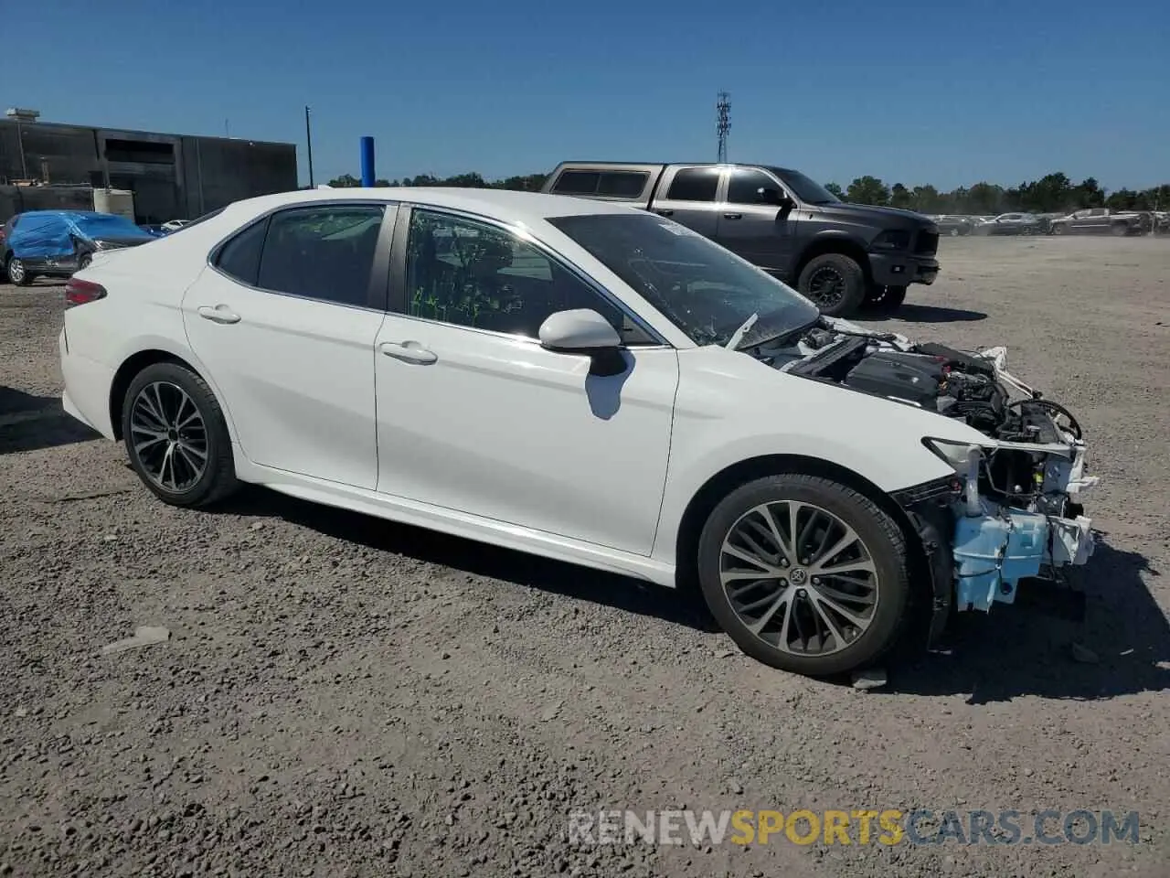 4 Фотография поврежденного автомобиля 4T1G11AK8LU965778 TOYOTA CAMRY 2020
