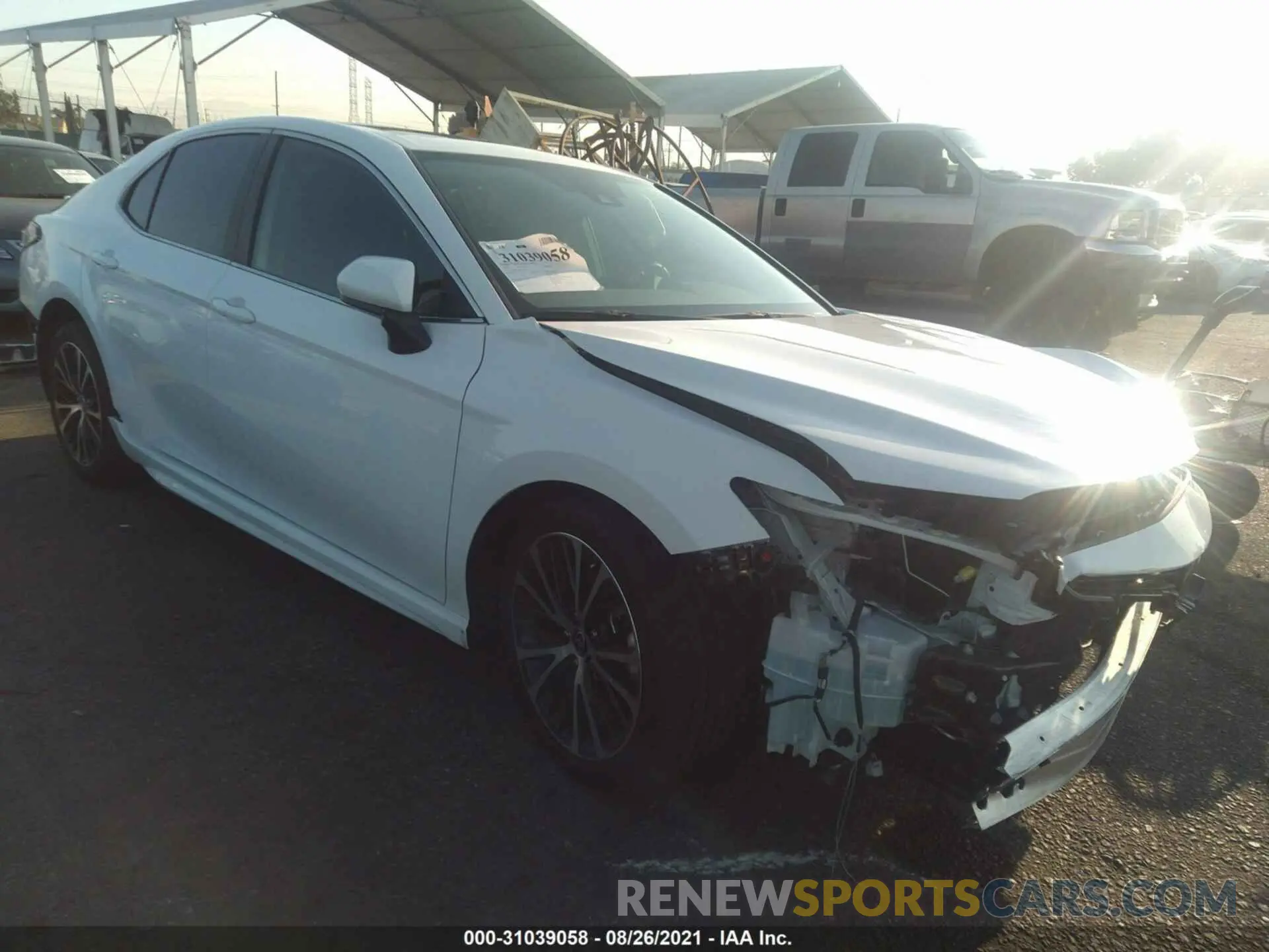 1 Photograph of a damaged car 4T1G11AK8LU969278 TOYOTA CAMRY 2020