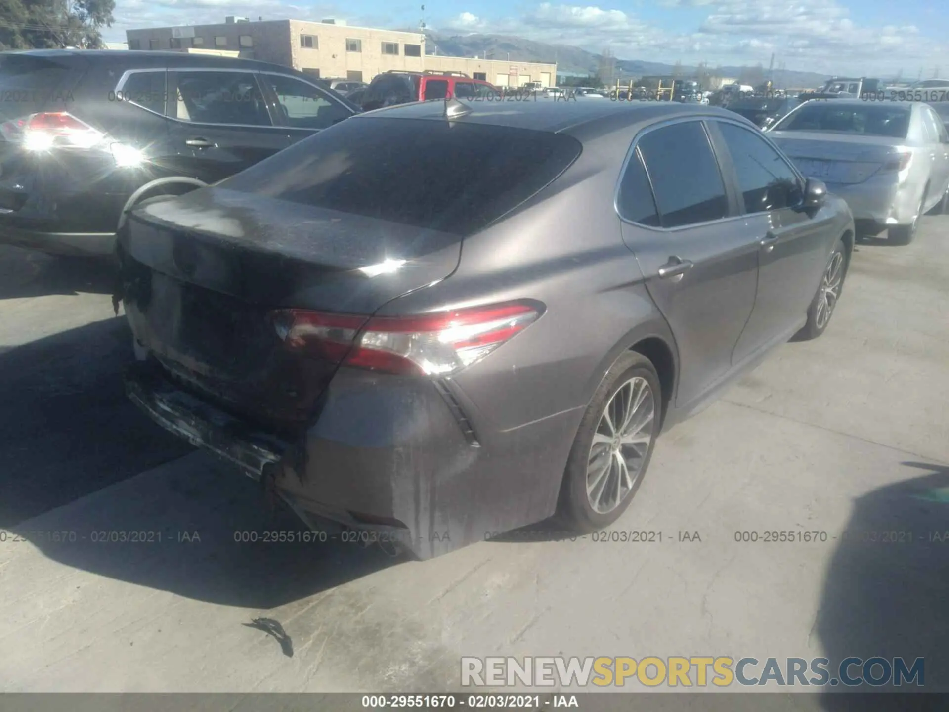 4 Photograph of a damaged car 4T1G11AK8LU970138 TOYOTA CAMRY 2020