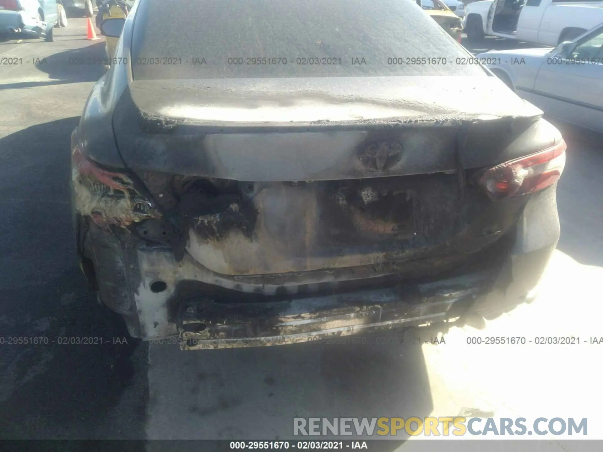 6 Photograph of a damaged car 4T1G11AK8LU970138 TOYOTA CAMRY 2020