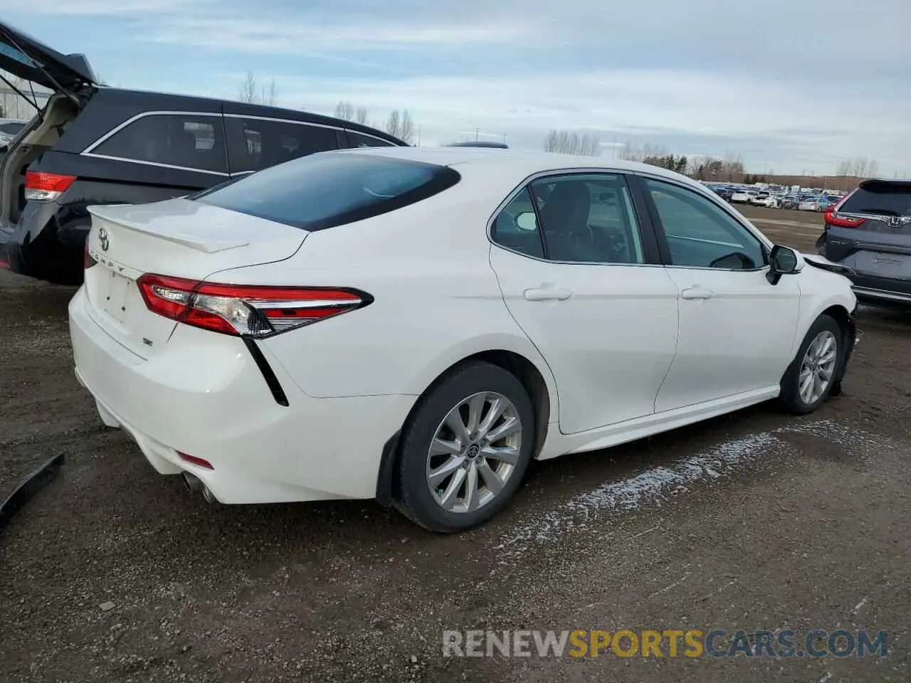 3 Фотография поврежденного автомобиля 4T1G11AK8LU978806 TOYOTA CAMRY 2020