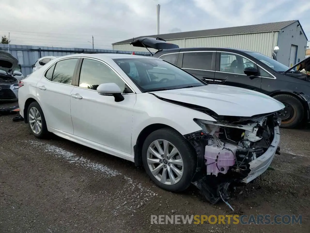 4 Фотография поврежденного автомобиля 4T1G11AK8LU978806 TOYOTA CAMRY 2020