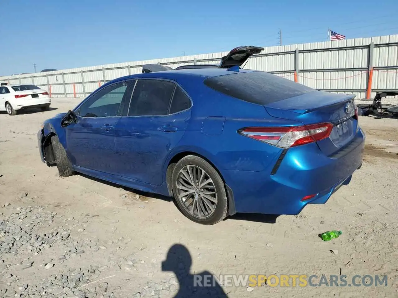 2 Photograph of a damaged car 4T1G11AK9LU305183 TOYOTA CAMRY 2020