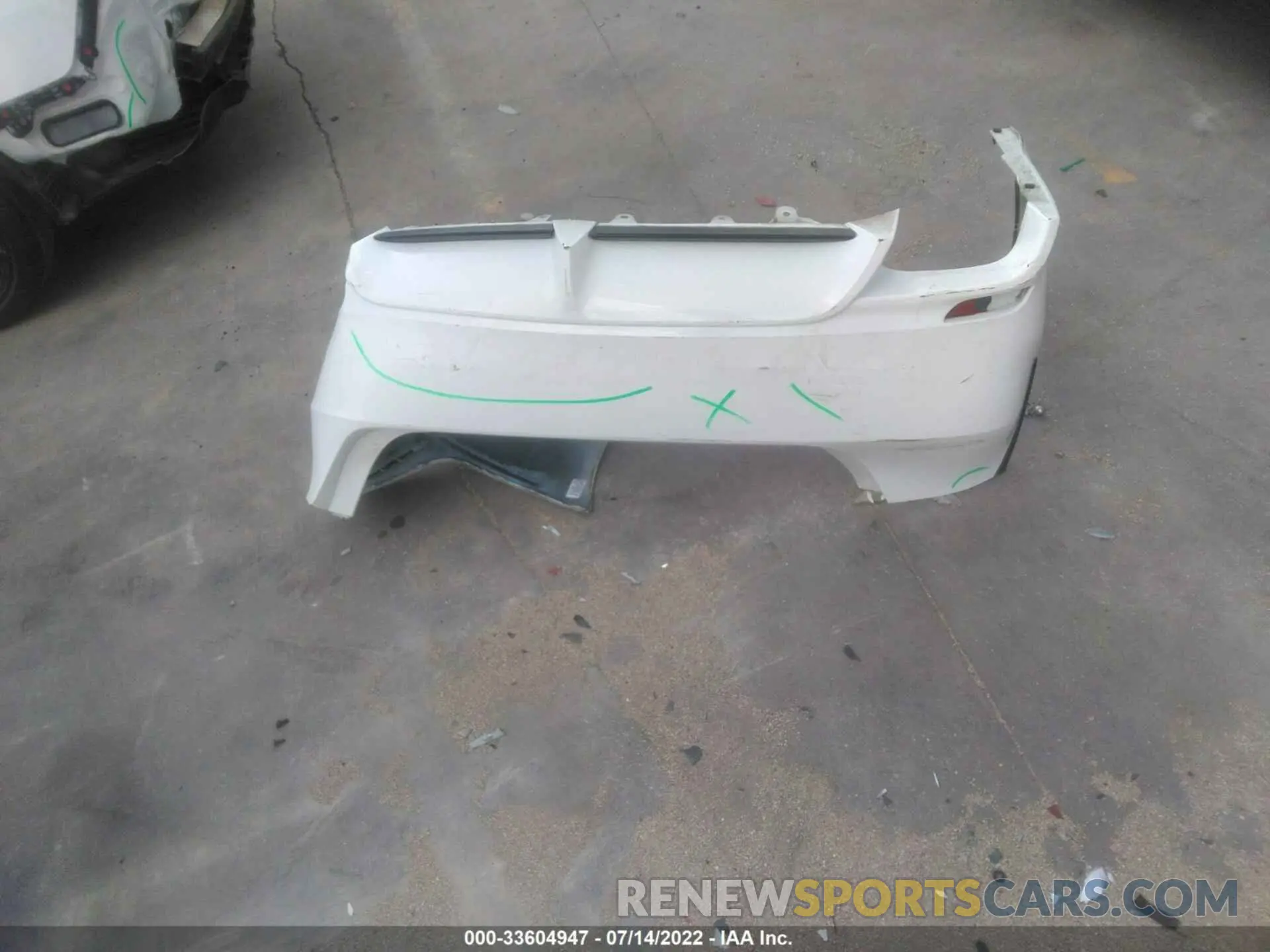 12 Photograph of a damaged car 4T1G11AK9LU309363 TOYOTA CAMRY 2020