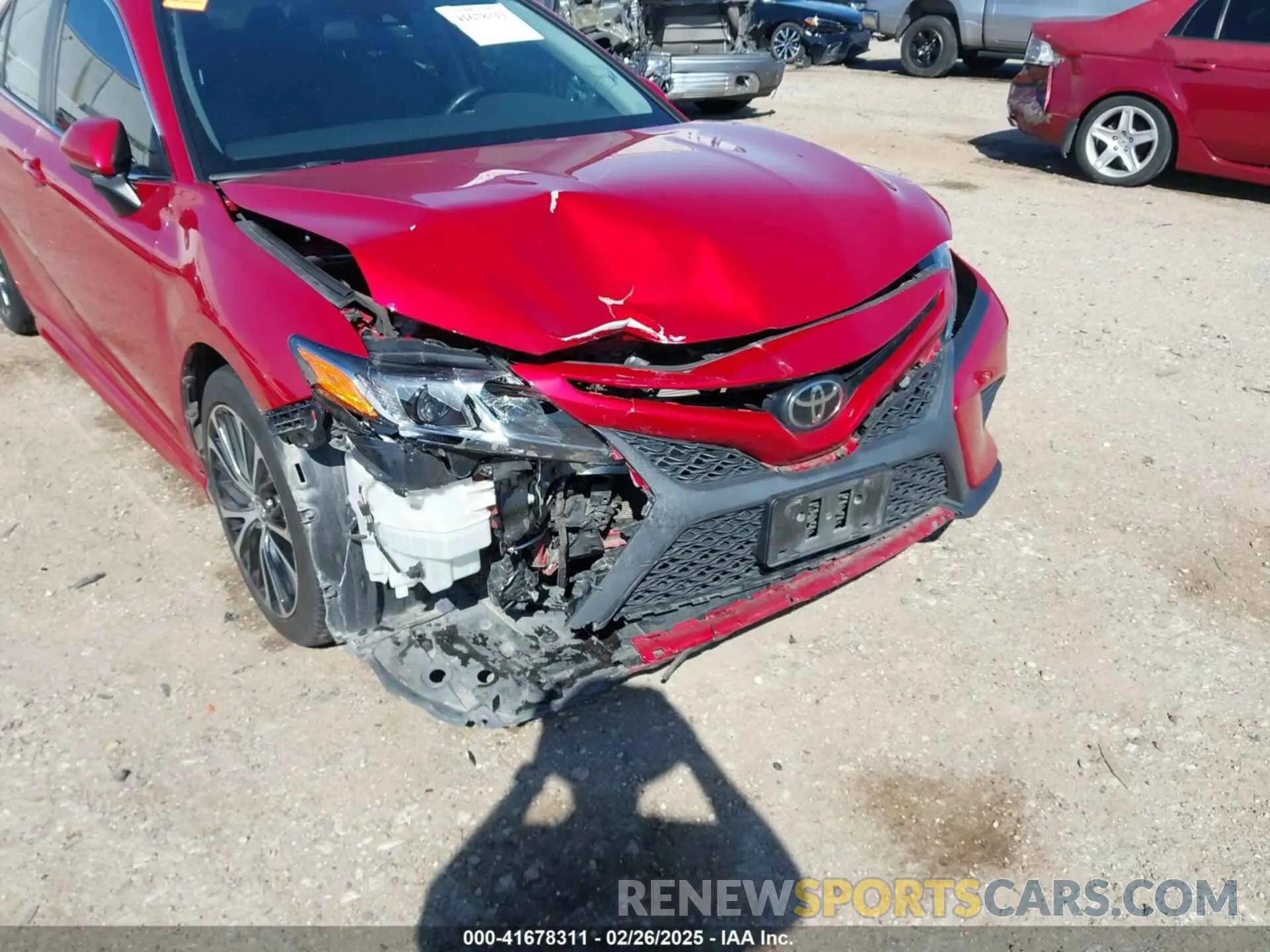 6 Photograph of a damaged car 4T1G11AK9LU324140 TOYOTA CAMRY 2020