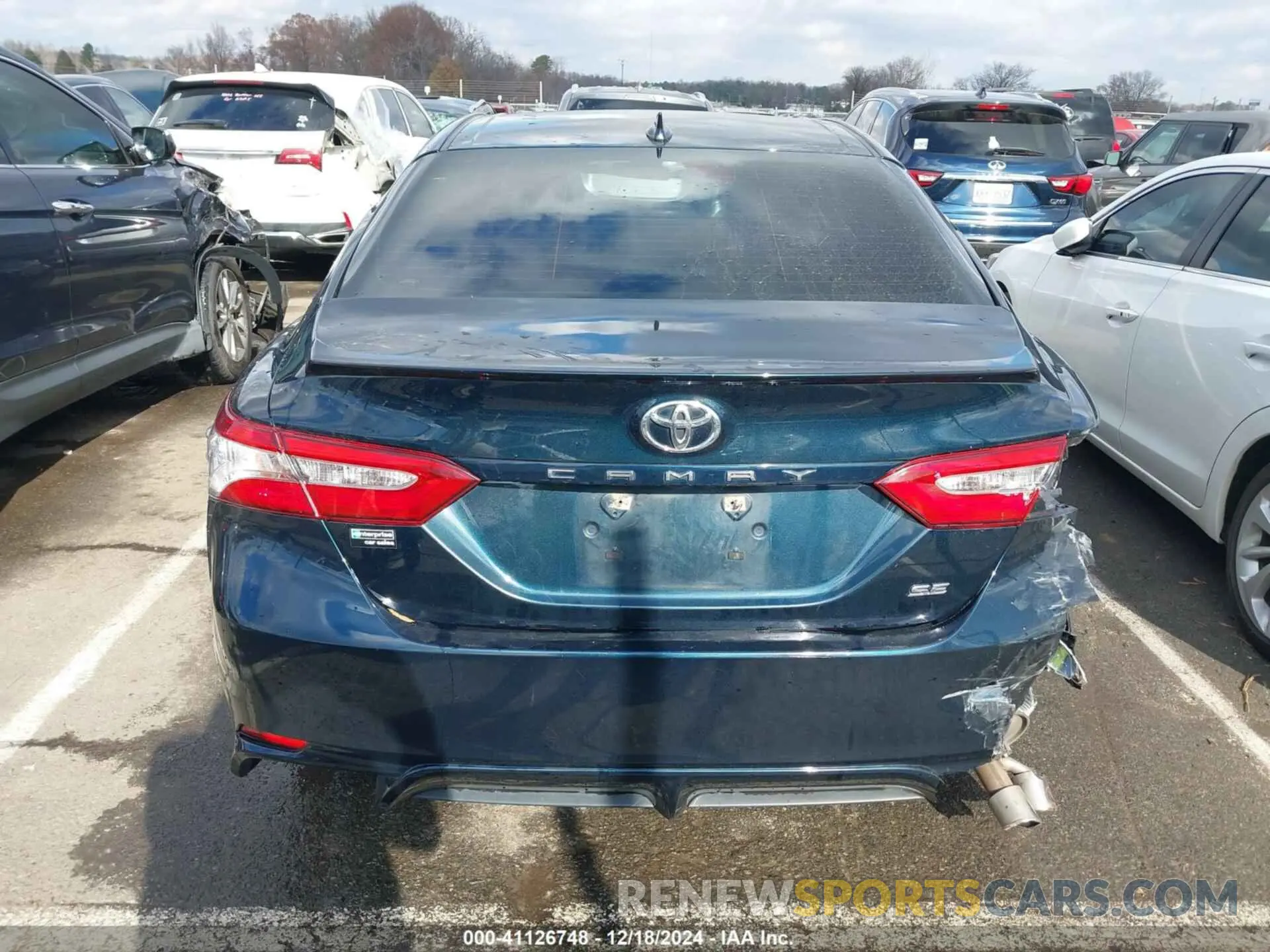 16 Фотография поврежденного автомобиля 4T1G11AK9LU331444 TOYOTA CAMRY 2020