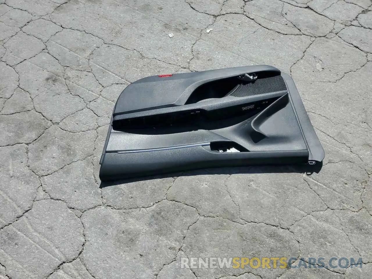 12 Photograph of a damaged car 4T1G11AK9LU333095 TOYOTA CAMRY 2020