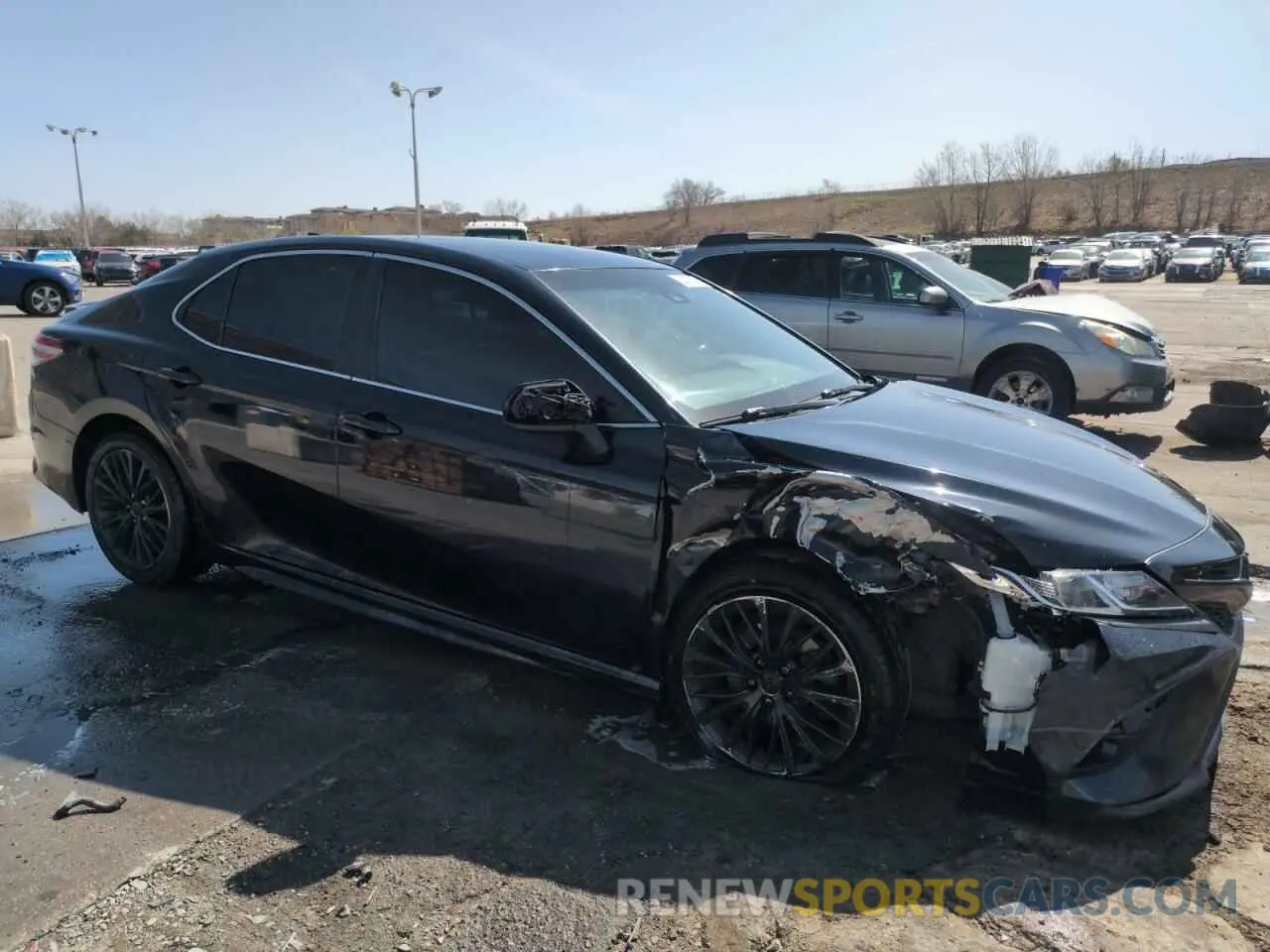 4 Photograph of a damaged car 4T1G11AK9LU346896 TOYOTA CAMRY 2020