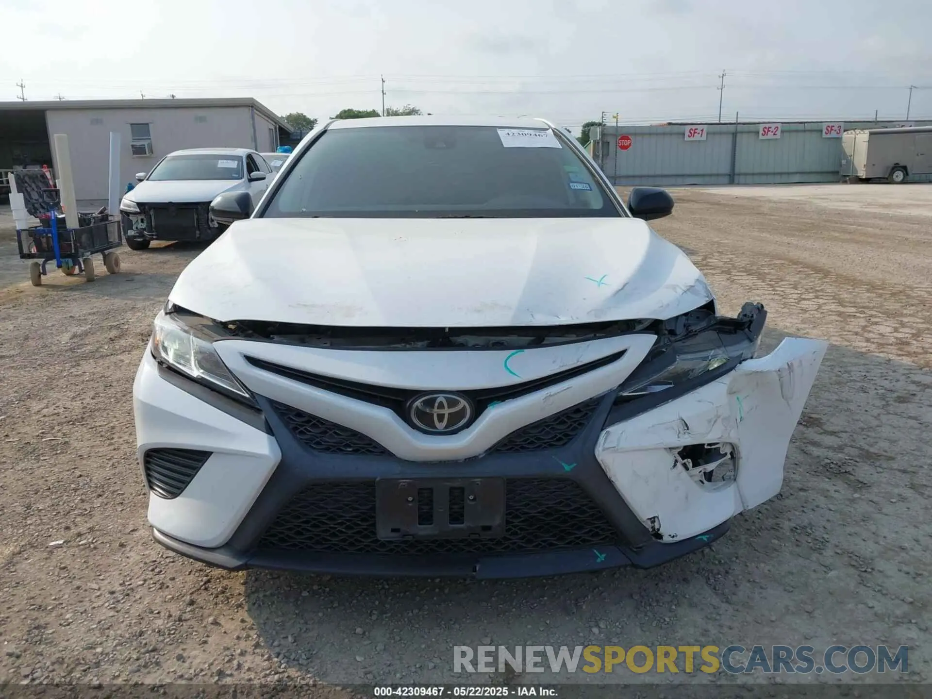 13 Photograph of a damaged car 4T1G11AK9LU351595 TOYOTA CAMRY 2020
