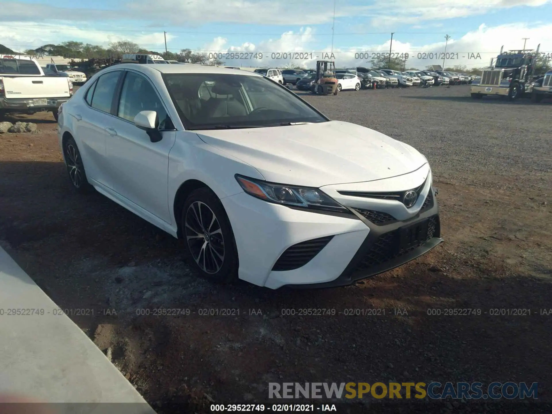1 Photograph of a damaged car 4T1G11AK9LU352021 TOYOTA CAMRY 2020