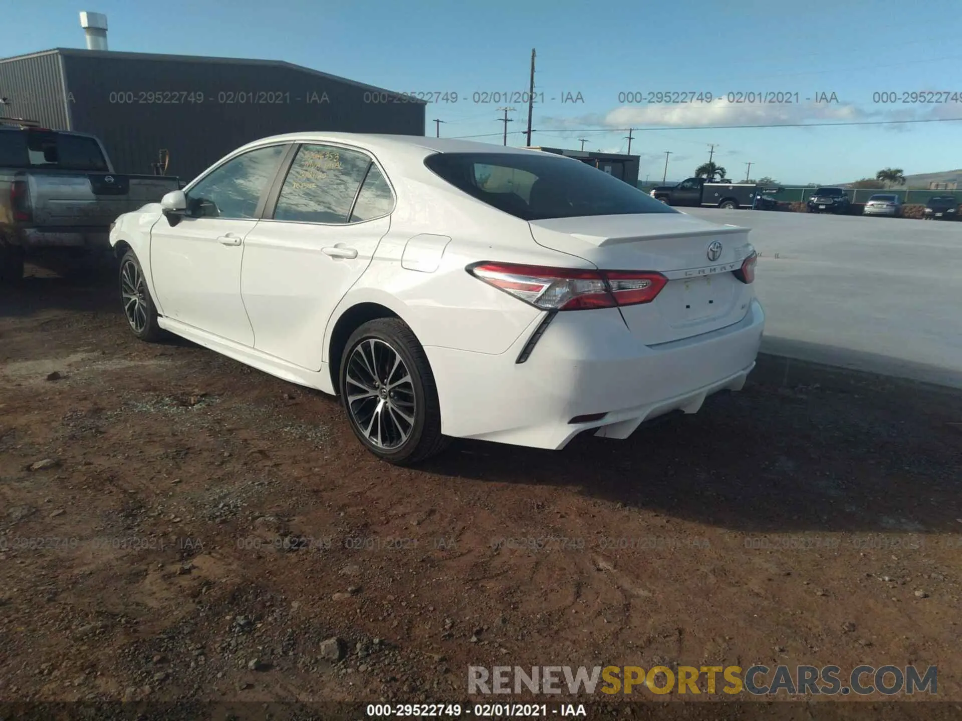 3 Photograph of a damaged car 4T1G11AK9LU352021 TOYOTA CAMRY 2020