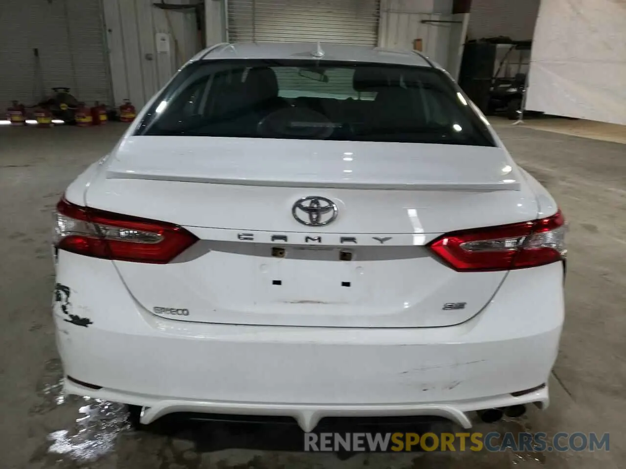 6 Photograph of a damaged car 4T1G11AK9LU359633 TOYOTA CAMRY 2020