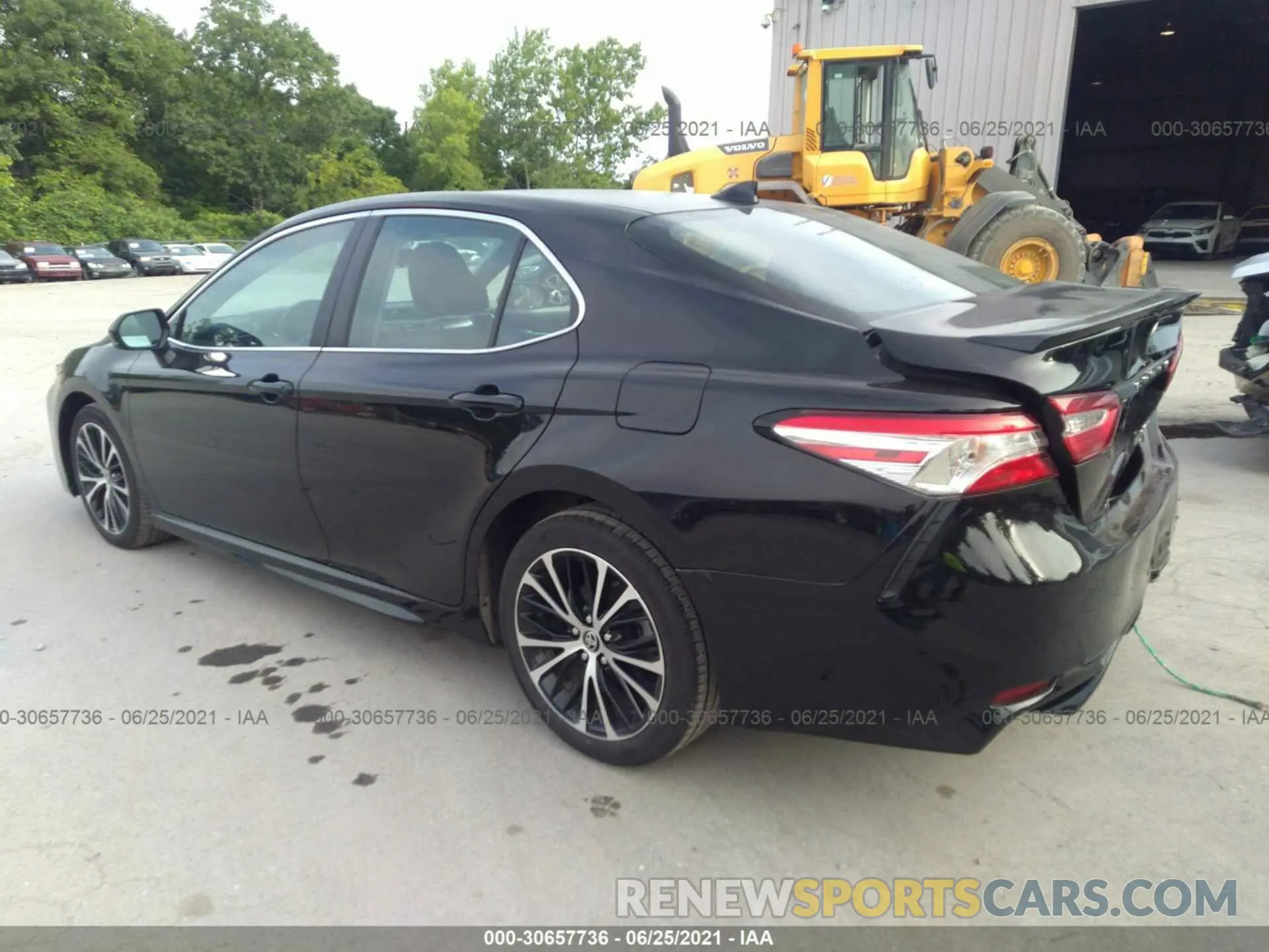 3 Photograph of a damaged car 4T1G11AK9LU361365 TOYOTA CAMRY 2020