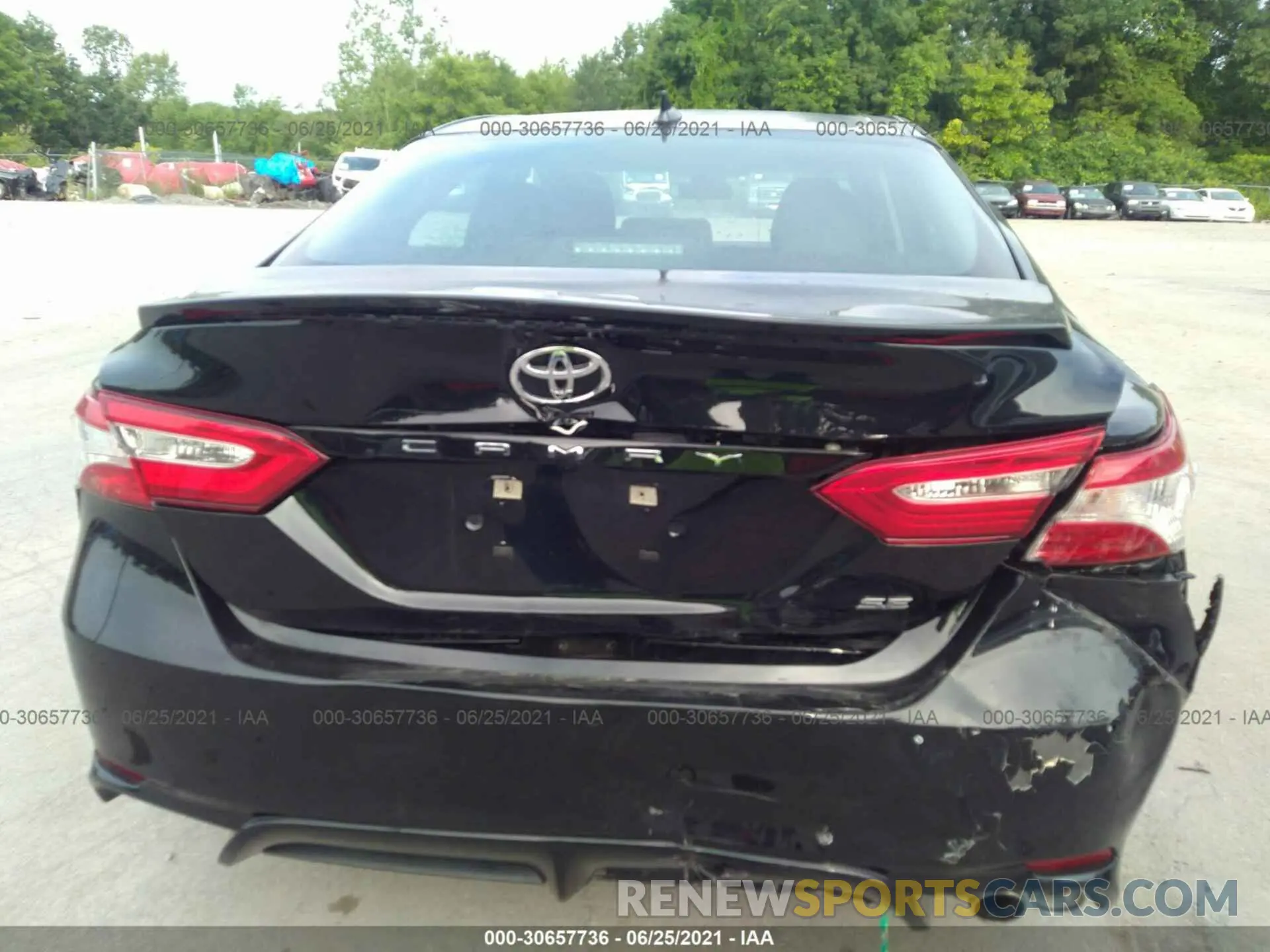 6 Photograph of a damaged car 4T1G11AK9LU361365 TOYOTA CAMRY 2020