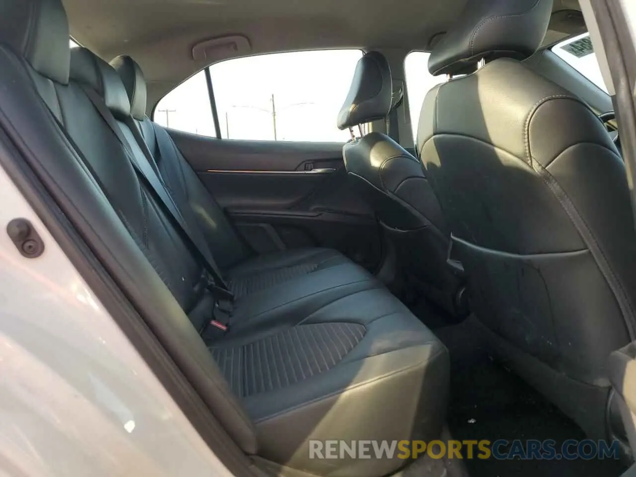 10 Фотография поврежденного автомобиля 4T1G11AK9LU375332 TOYOTA CAMRY 2020