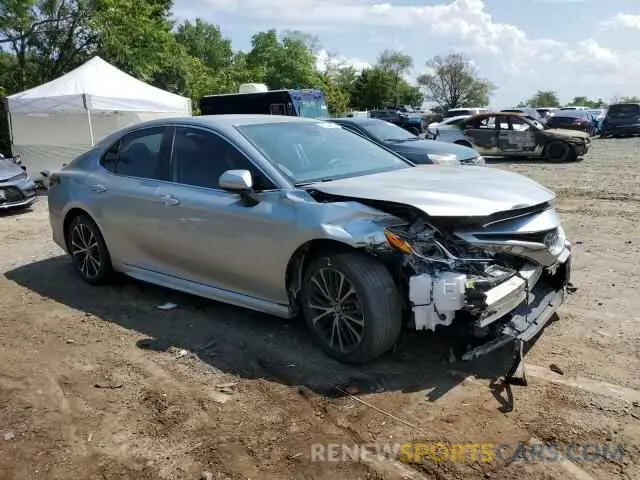 4 Photograph of a damaged car 4T1G11AK9LU858206 TOYOTA CAMRY 2020