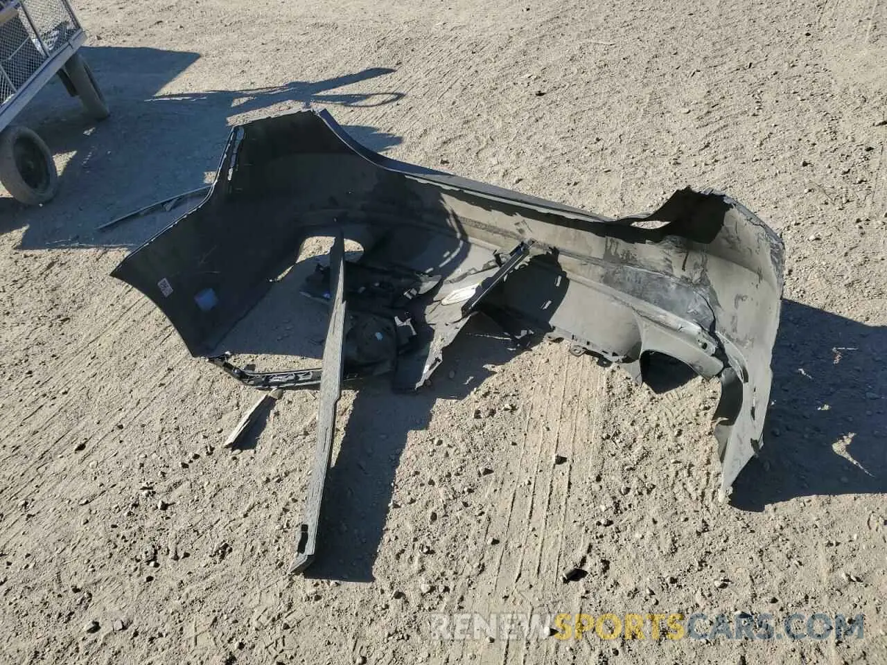 14 Photograph of a damaged car 4T1G11AK9LU905511 TOYOTA CAMRY 2020