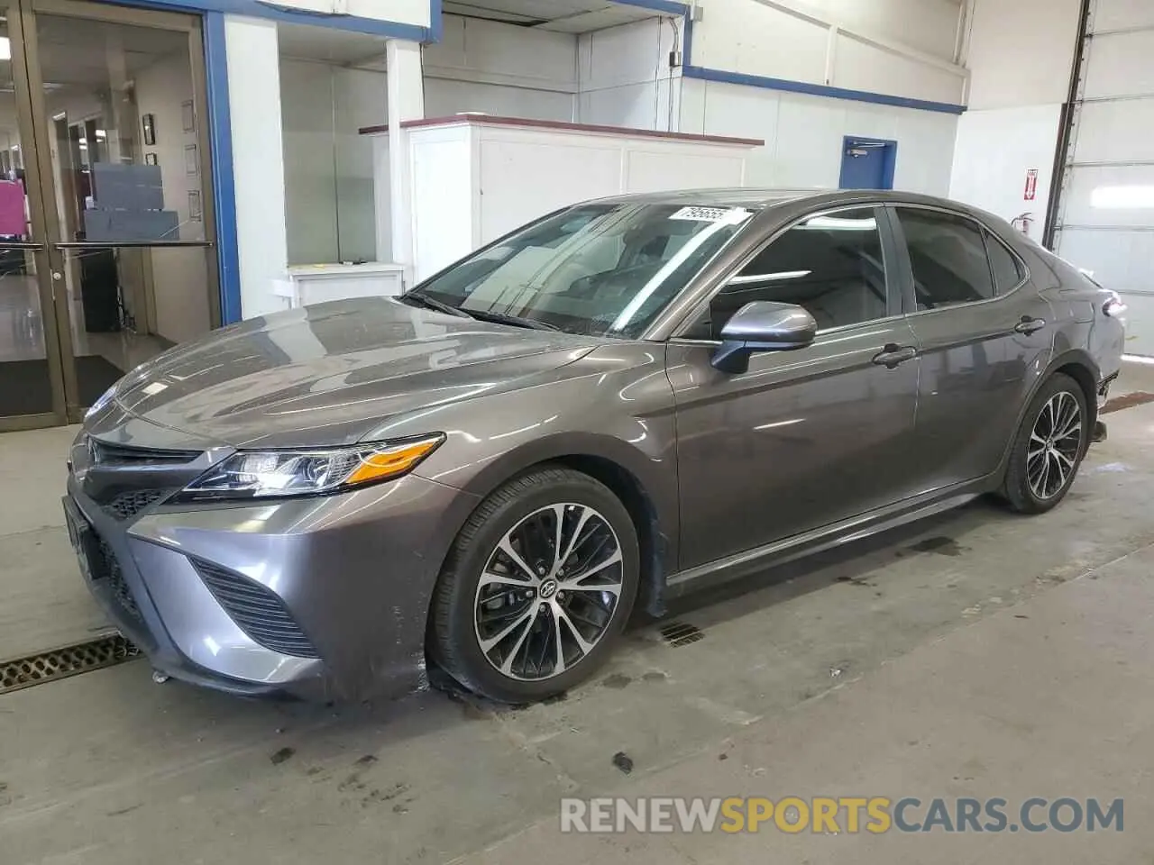 1 Фотография поврежденного автомобиля 4T1G11AK9LU911809 TOYOTA CAMRY 2020