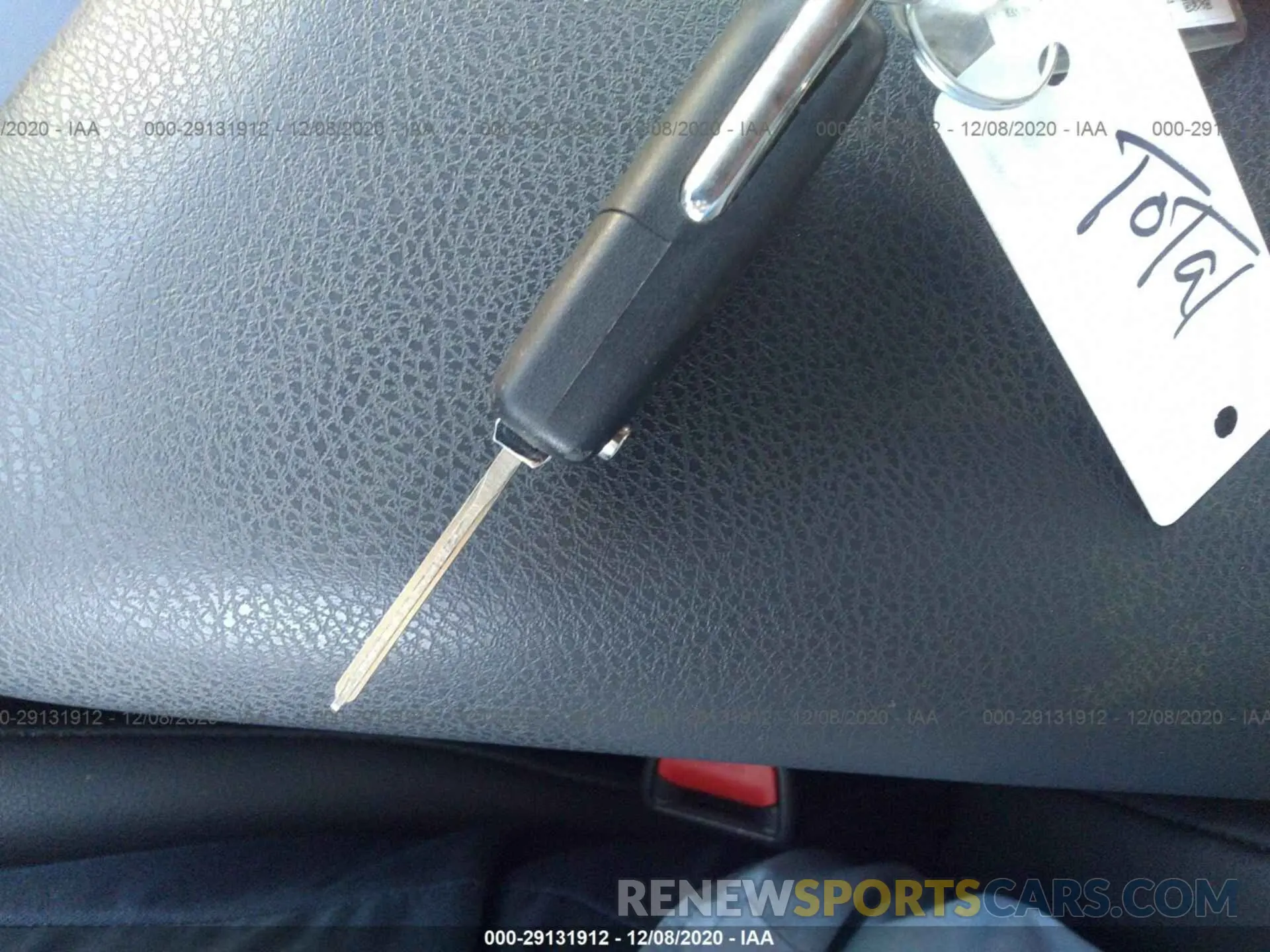 11 Photograph of a damaged car 4T1G11AK9LU943286 TOYOTA CAMRY 2020