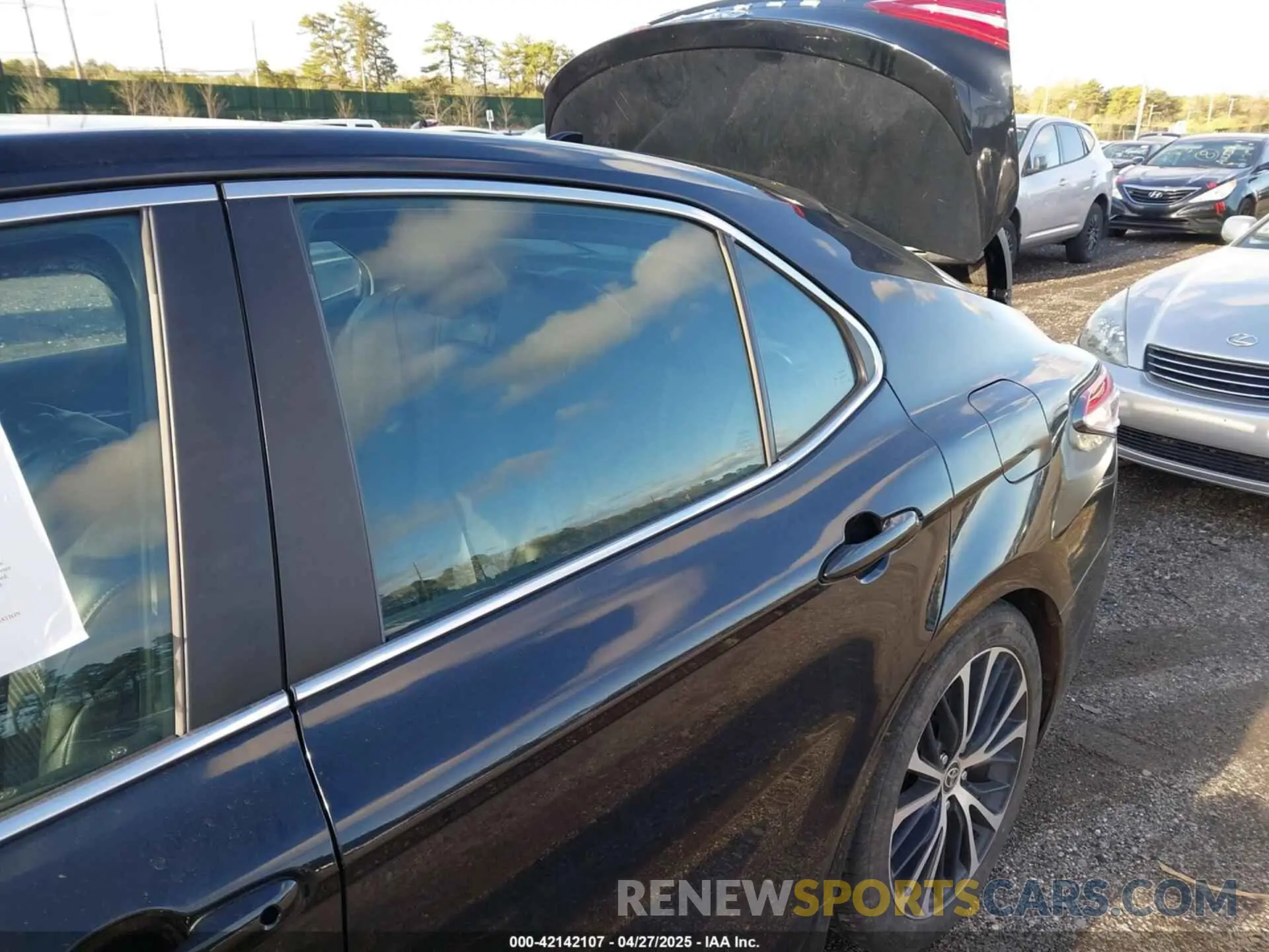 6 Photograph of a damaged car 4T1G11AK9LU968933 TOYOTA CAMRY 2020