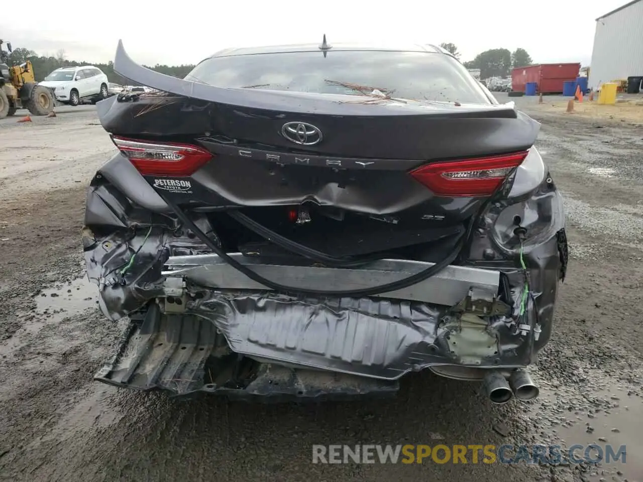 9 Photograph of a damaged car 4T1G11AK9LU986333 TOYOTA CAMRY 2020