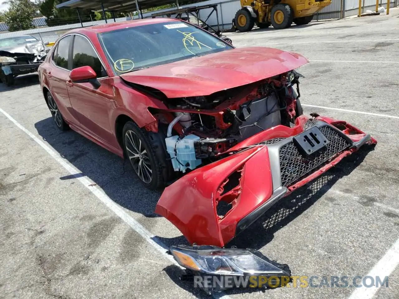 1 Photograph of a damaged car 4T1G11AKXLU303619 TOYOTA CAMRY 2020