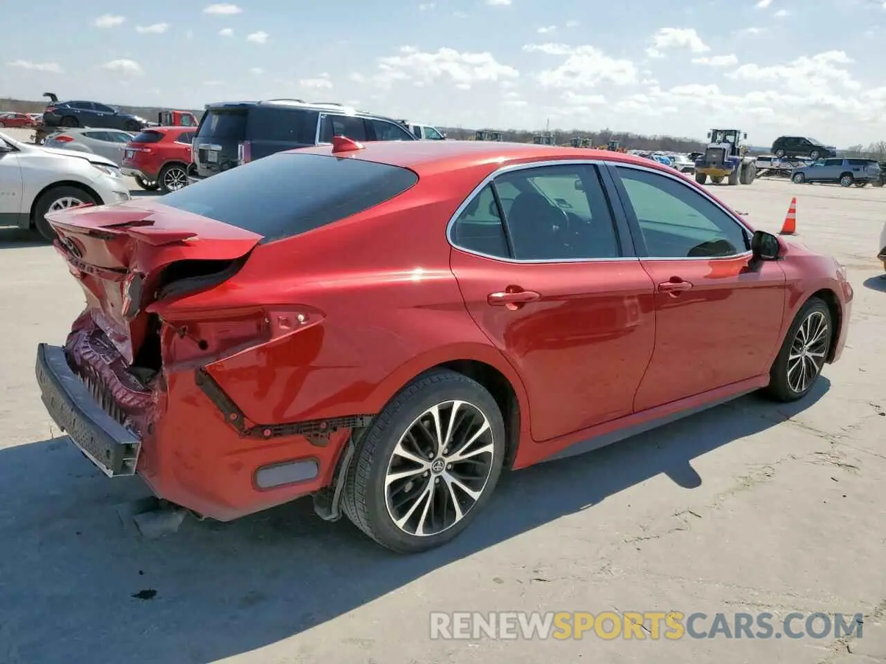 3 Photograph of a damaged car 4T1G11AKXLU320646 TOYOTA CAMRY 2020