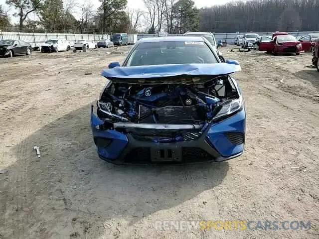 11 Photograph of a damaged car 4T1G11AKXLU320923 TOYOTA CAMRY 2020