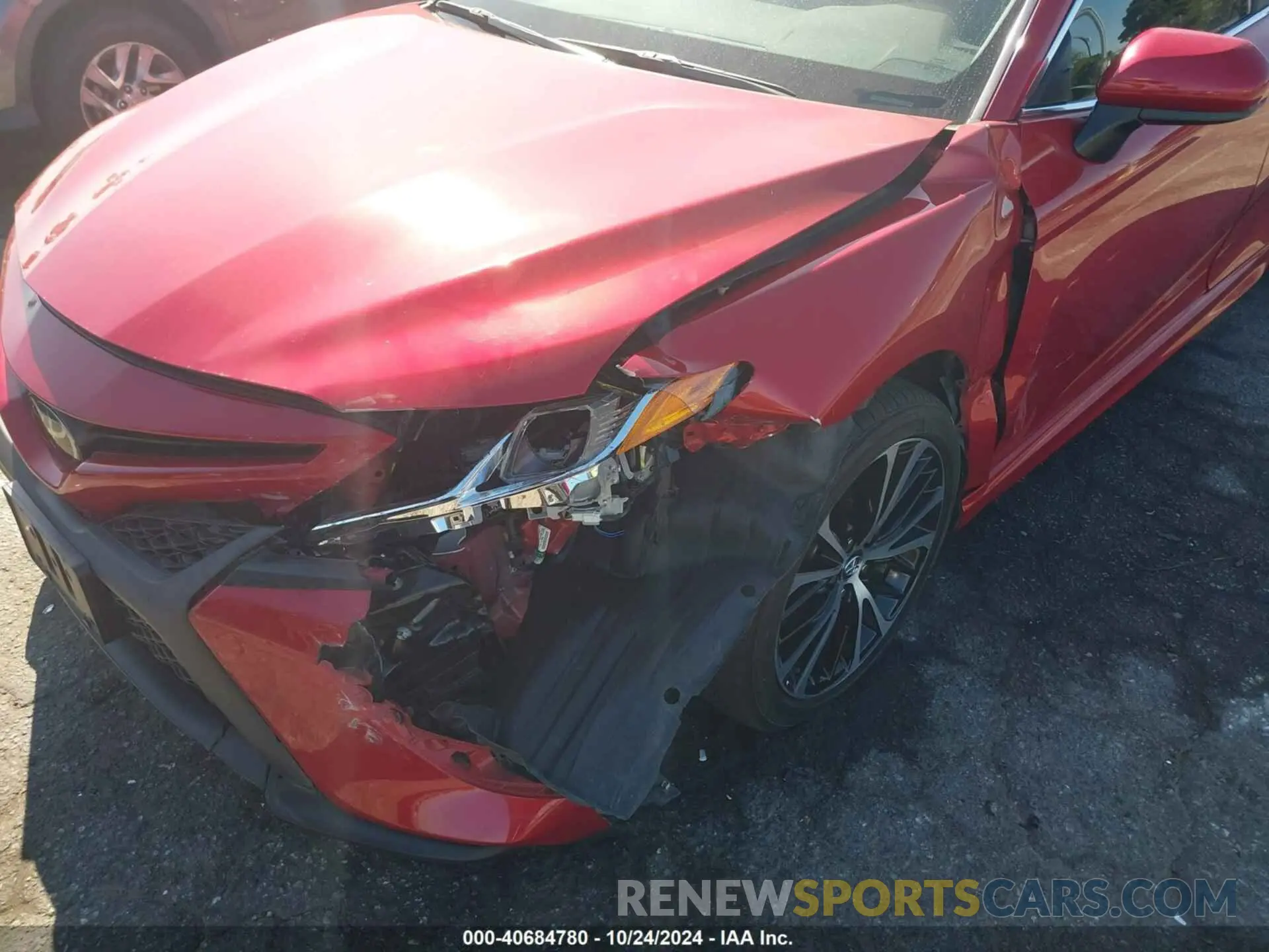6 Photograph of a damaged car 4T1G11AKXLU323272 TOYOTA CAMRY 2020