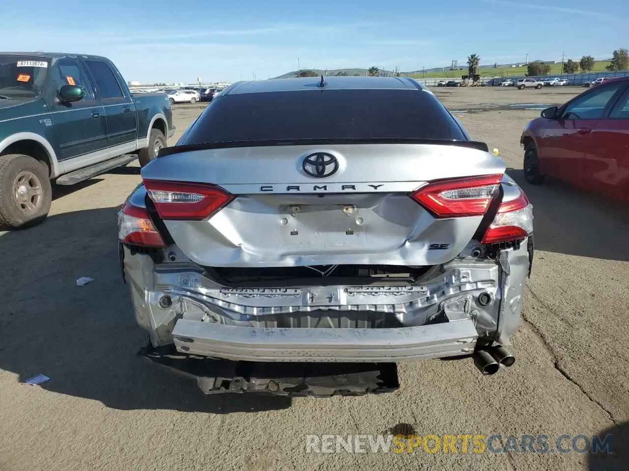 6 Photograph of a damaged car 4T1G11AKXLU327287 TOYOTA CAMRY 2020