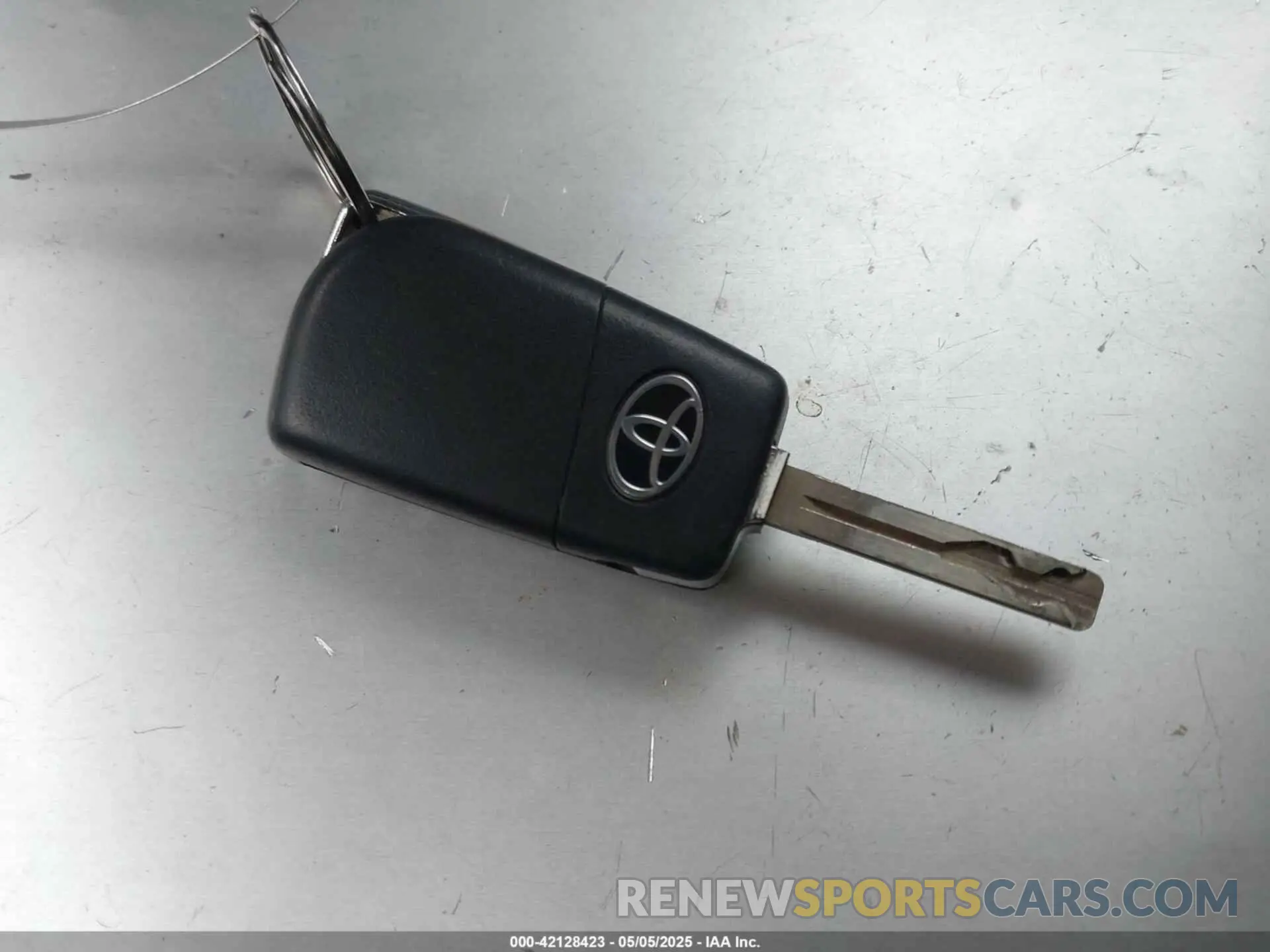 11 Фотография поврежденного автомобиля 4T1G11AKXLU349905 TOYOTA CAMRY 2020