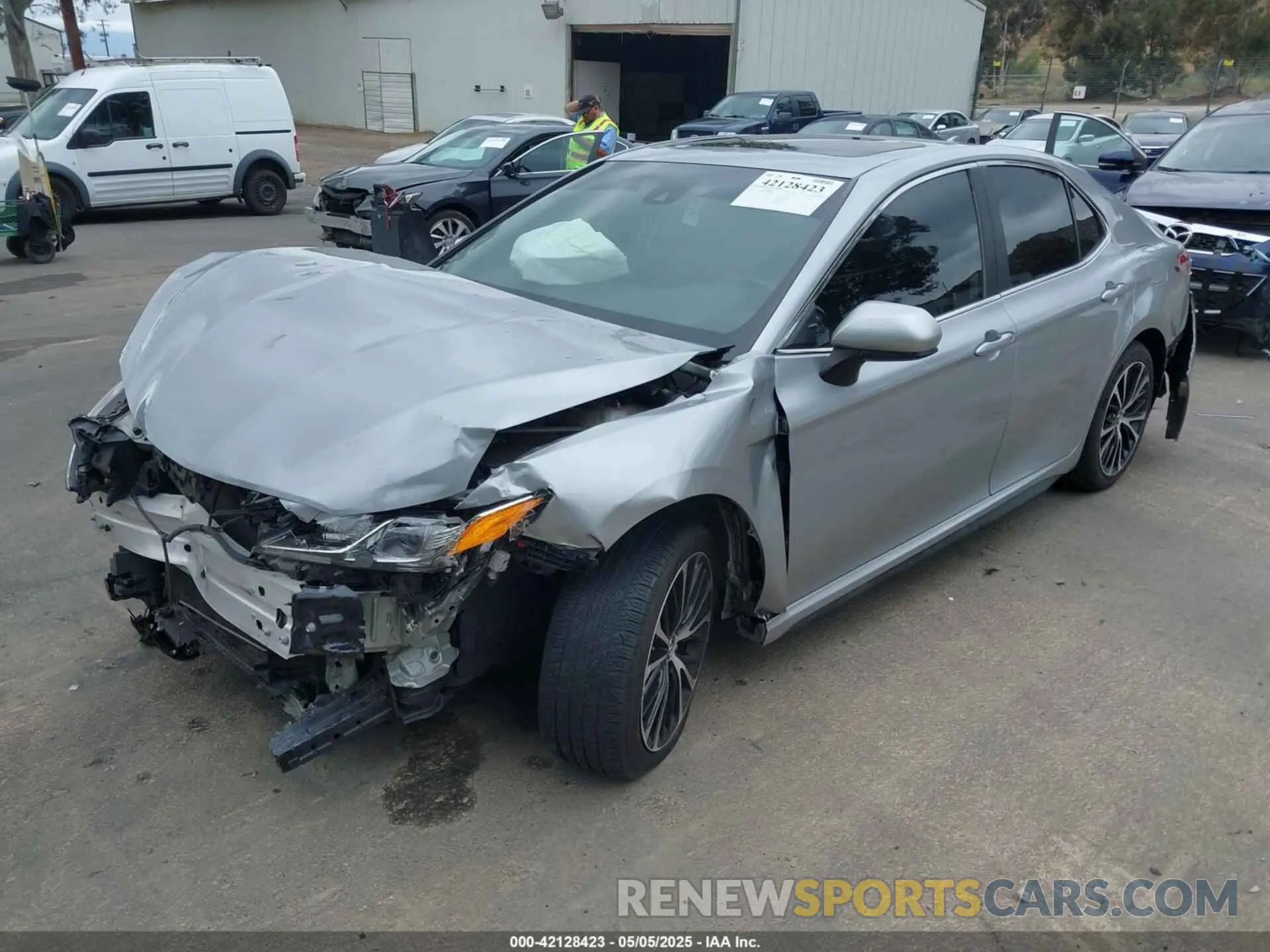 2 Фотография поврежденного автомобиля 4T1G11AKXLU349905 TOYOTA CAMRY 2020