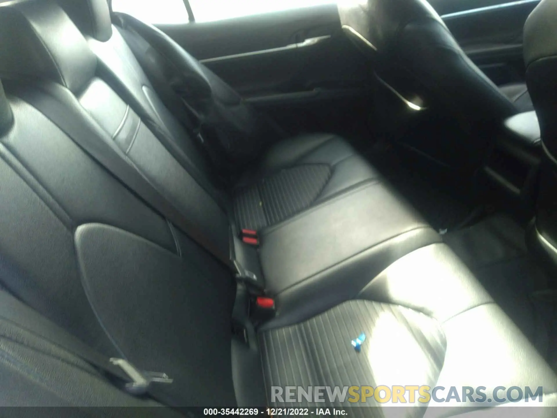 8 Фотография поврежденного автомобиля 4T1G11AKXLU354733 TOYOTA CAMRY 2020