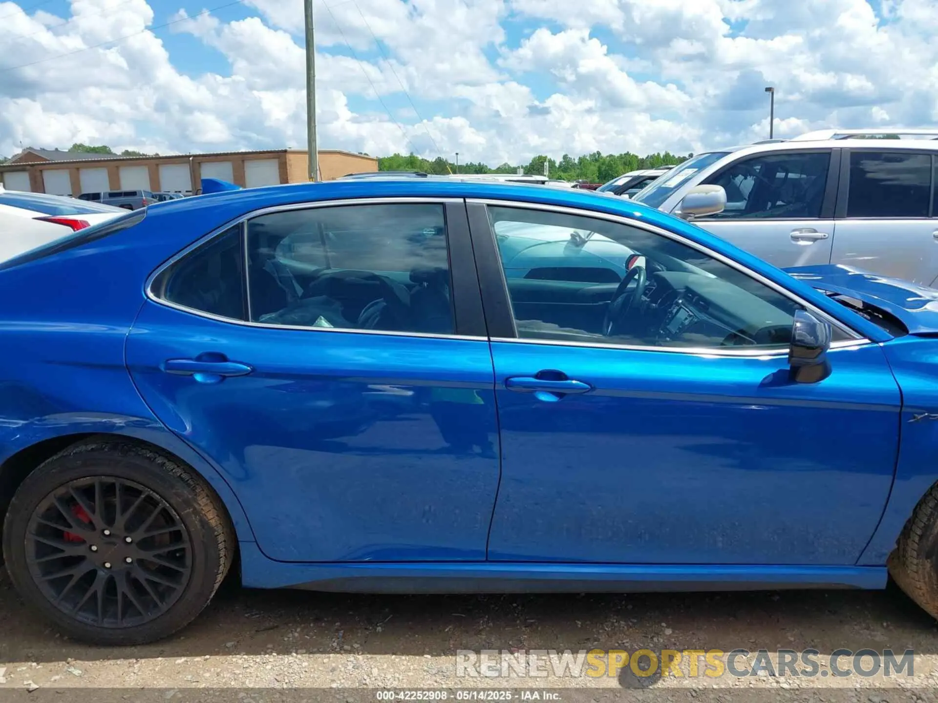 12 Фотография поврежденного автомобиля 4T1G11AKXLU394844 TOYOTA CAMRY 2020