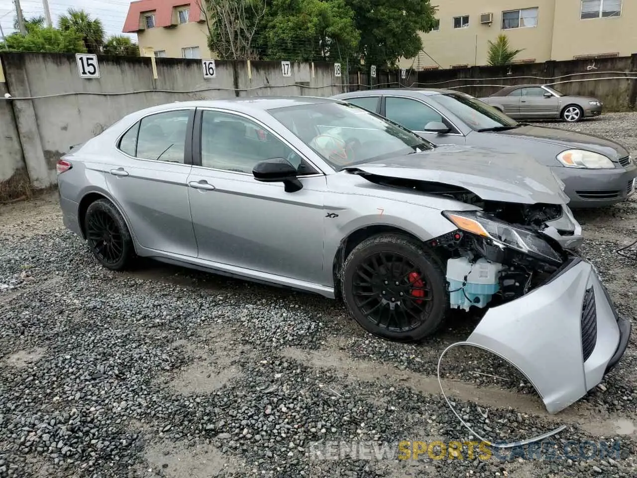 4 Photograph of a damaged car 4T1G11AKXLU877797 TOYOTA CAMRY 2020