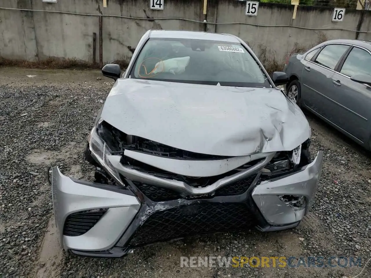5 Photograph of a damaged car 4T1G11AKXLU877797 TOYOTA CAMRY 2020