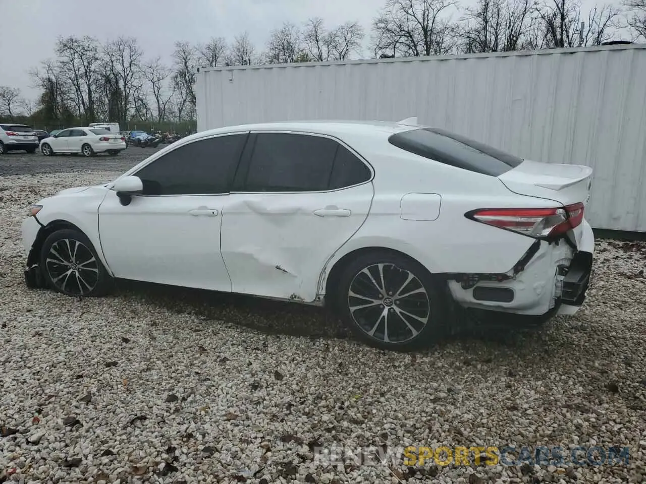 2 Photograph of a damaged car 4T1G11AKXLU890016 TOYOTA CAMRY 2020