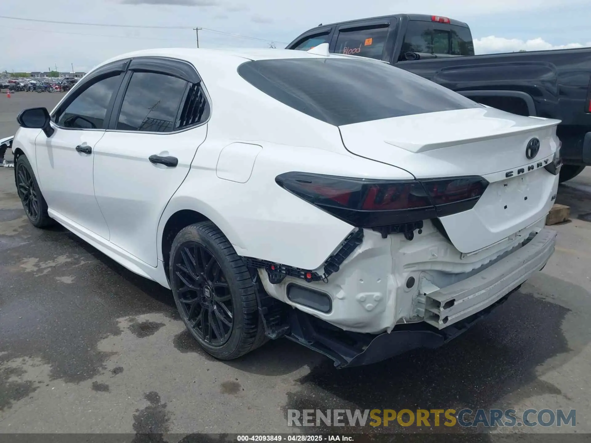 3 Photograph of a damaged car 4T1G11AKXLU908241 TOYOTA CAMRY 2020