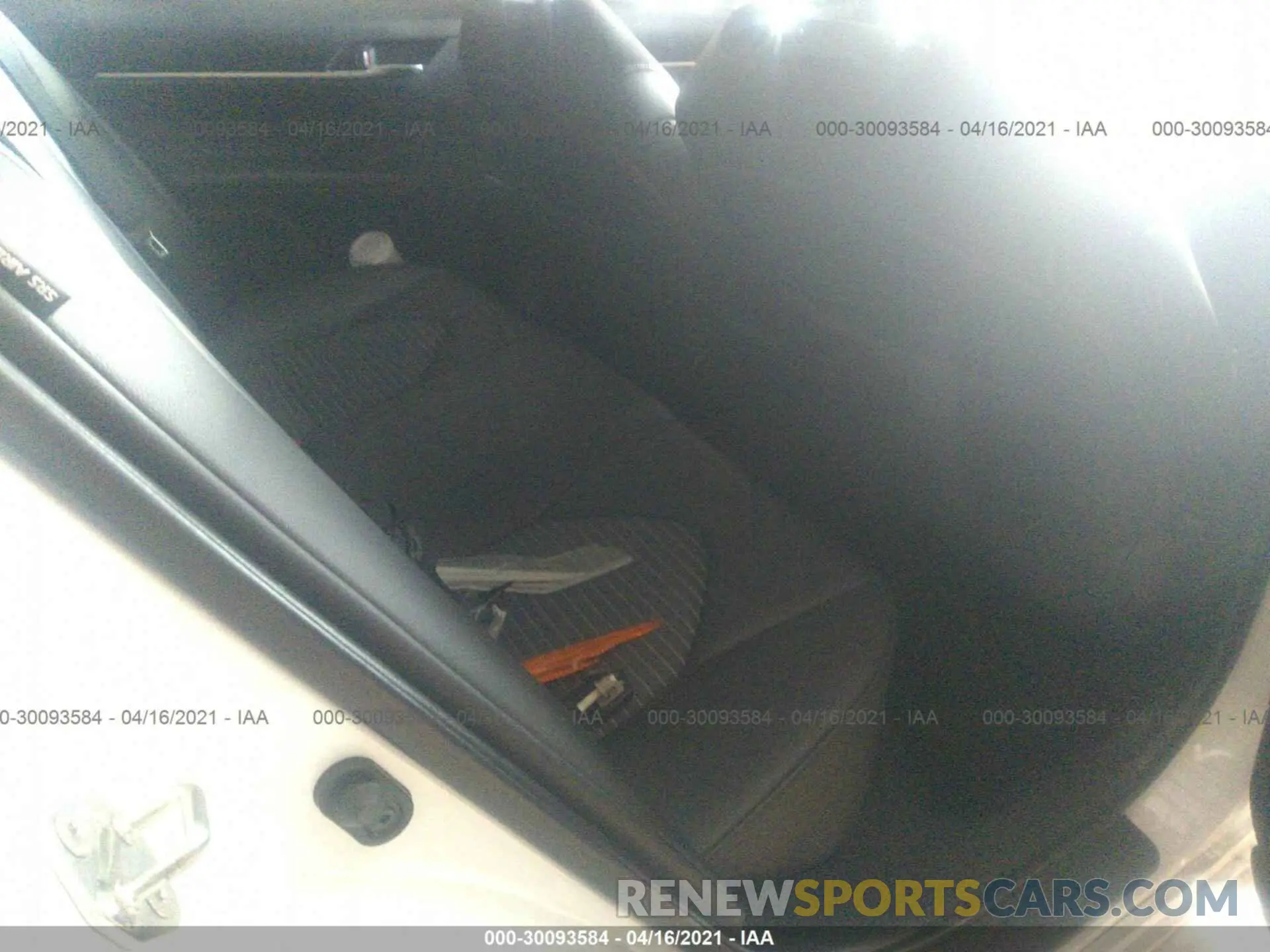 8 Photograph of a damaged car 4T1G11AKXLU910779 TOYOTA CAMRY 2020