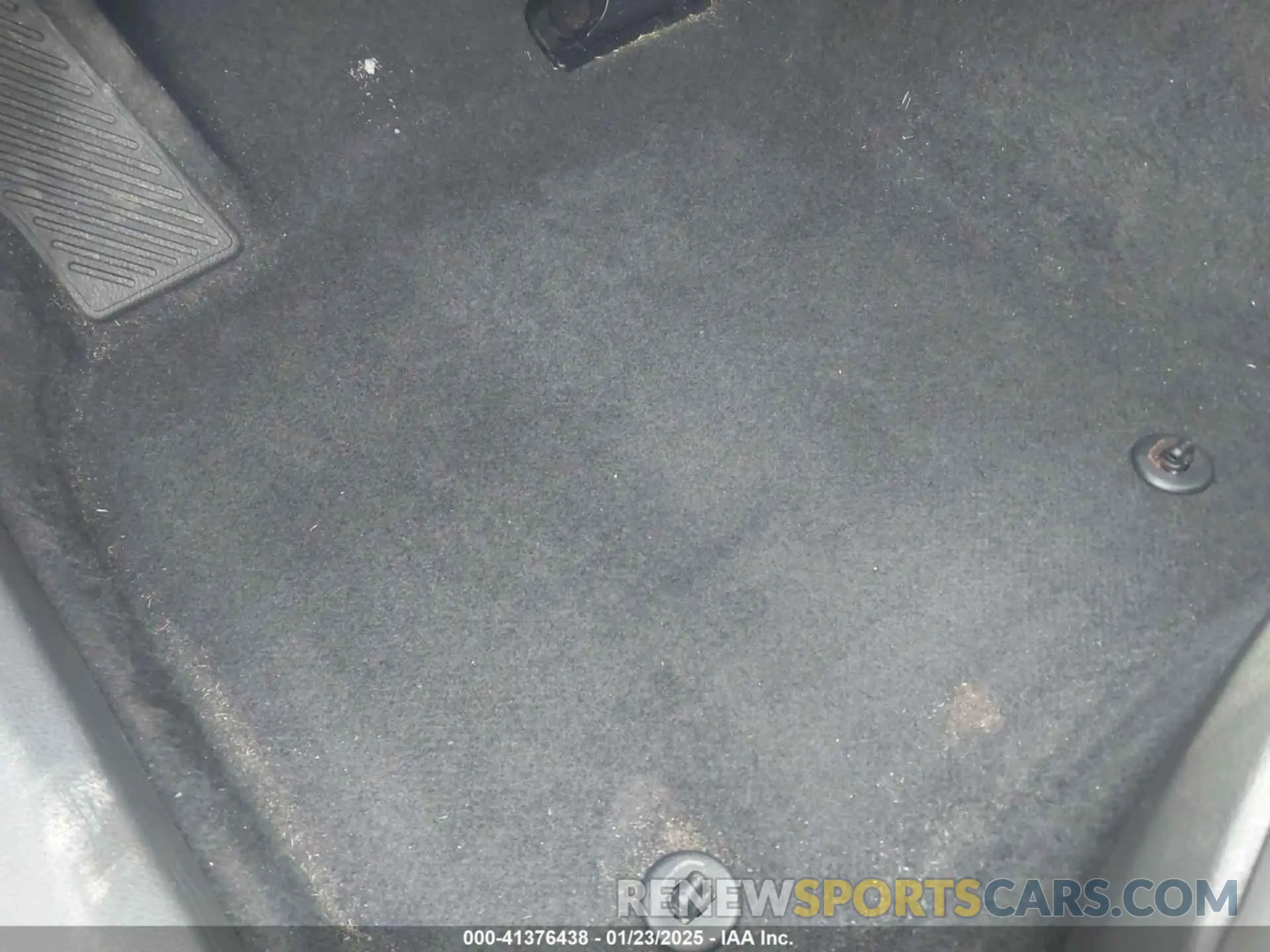 18 Photograph of a damaged car 4T1G11AKXLU920633 TOYOTA CAMRY 2020