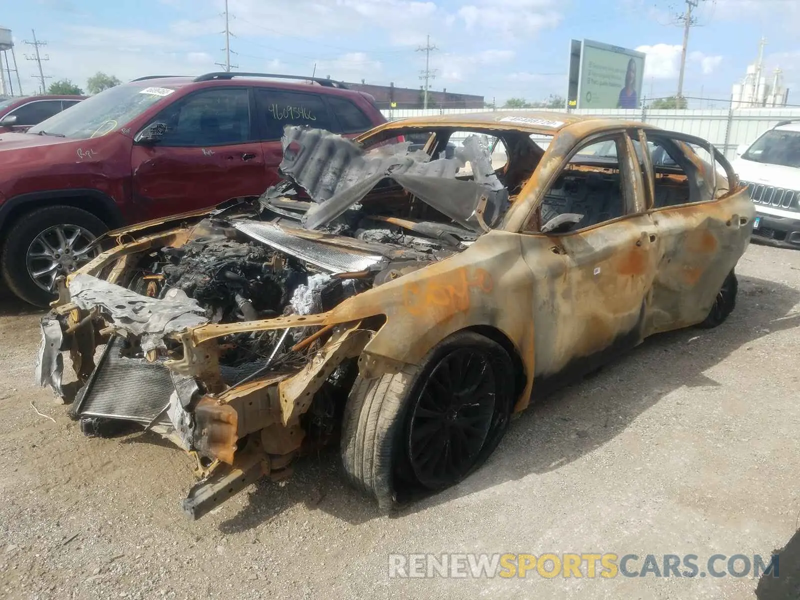 2 Photograph of a damaged car 4T1G11AKXLU941434 TOYOTA CAMRY 2020
