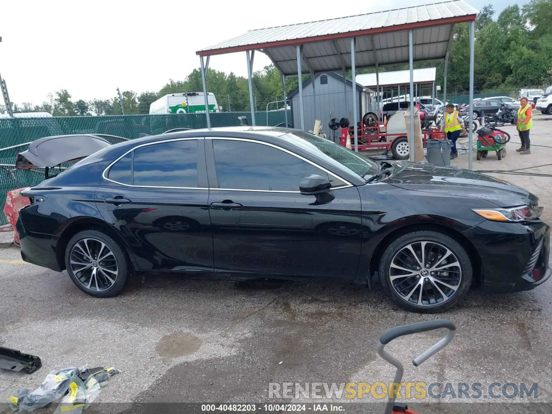 14 Photograph of a damaged car 4T1G11AKXLU964938 TOYOTA CAMRY 2020